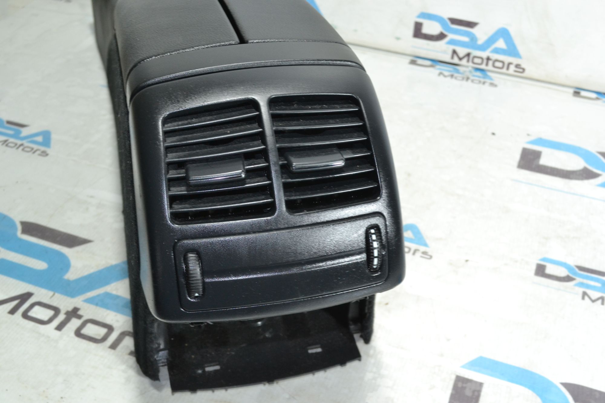 https://ycs.partsauto.market/partsauto-images/thmbs/userImages/b7628e092085f1f91467af1afb6e7630/part/cc07348a-2c47-4c33-b345-aaa6322c1f2a_1780926682867.jpg