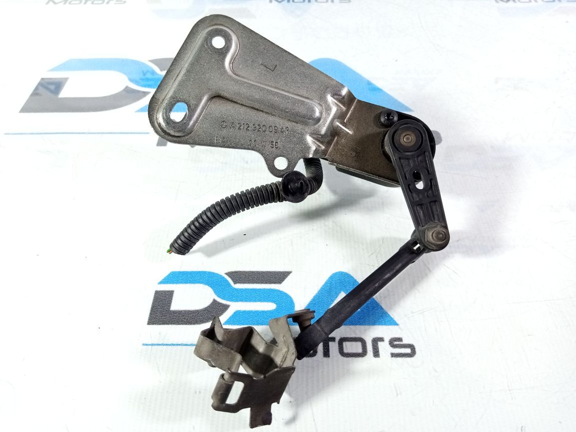 https://ycs.partsauto.market/partsauto-images/thmbs/userImages/b7628e092085f1f91467af1afb6e7630/part/cc083392-eba7-4081-9022-d8d1889c52f5_1740143755137.jpg