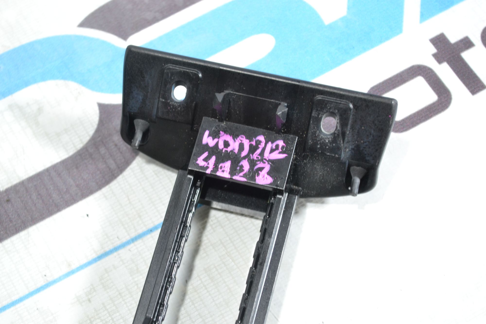 https://ycs.partsauto.market/partsauto-images/thmbs/userImages/b7628e092085f1f91467af1afb6e7630/part/cd301212-19d2-4d91-9aab-4a9b6a38ae15_1780994228963.jpg
