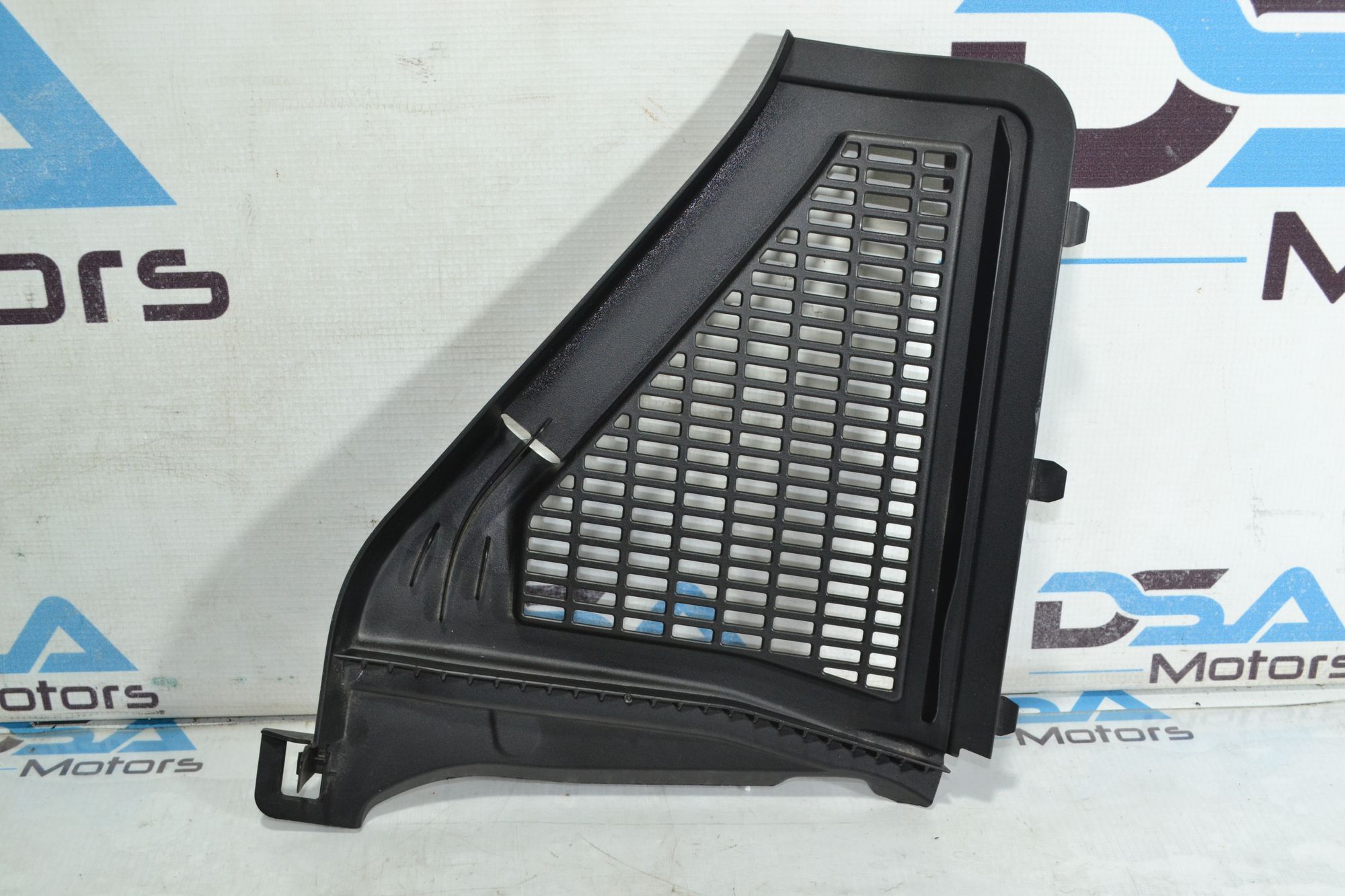 https://ycs.partsauto.market/partsauto-images/thmbs/userImages/b7628e092085f1f91467af1afb6e7630/part/cd750788-9723-4980-b7f2-30817fb9a8a7_1782199641703.jpg