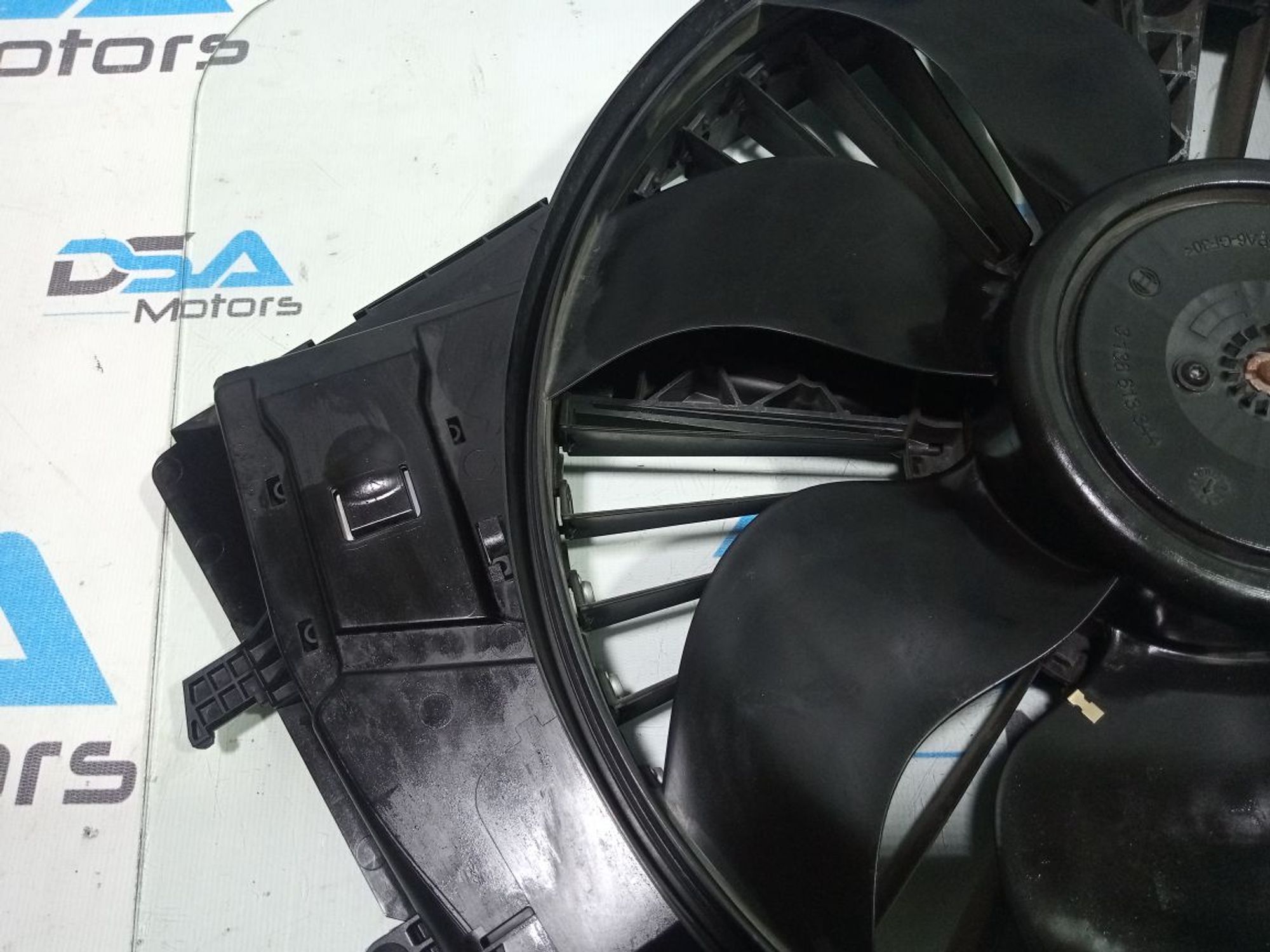 https://ycs.partsauto.market/partsauto-images/thmbs/userImages/b7628e092085f1f91467af1afb6e7630/part/cd948bca-155b-4363-bb8c-abb4dc160a5f_1748888553133.jpg