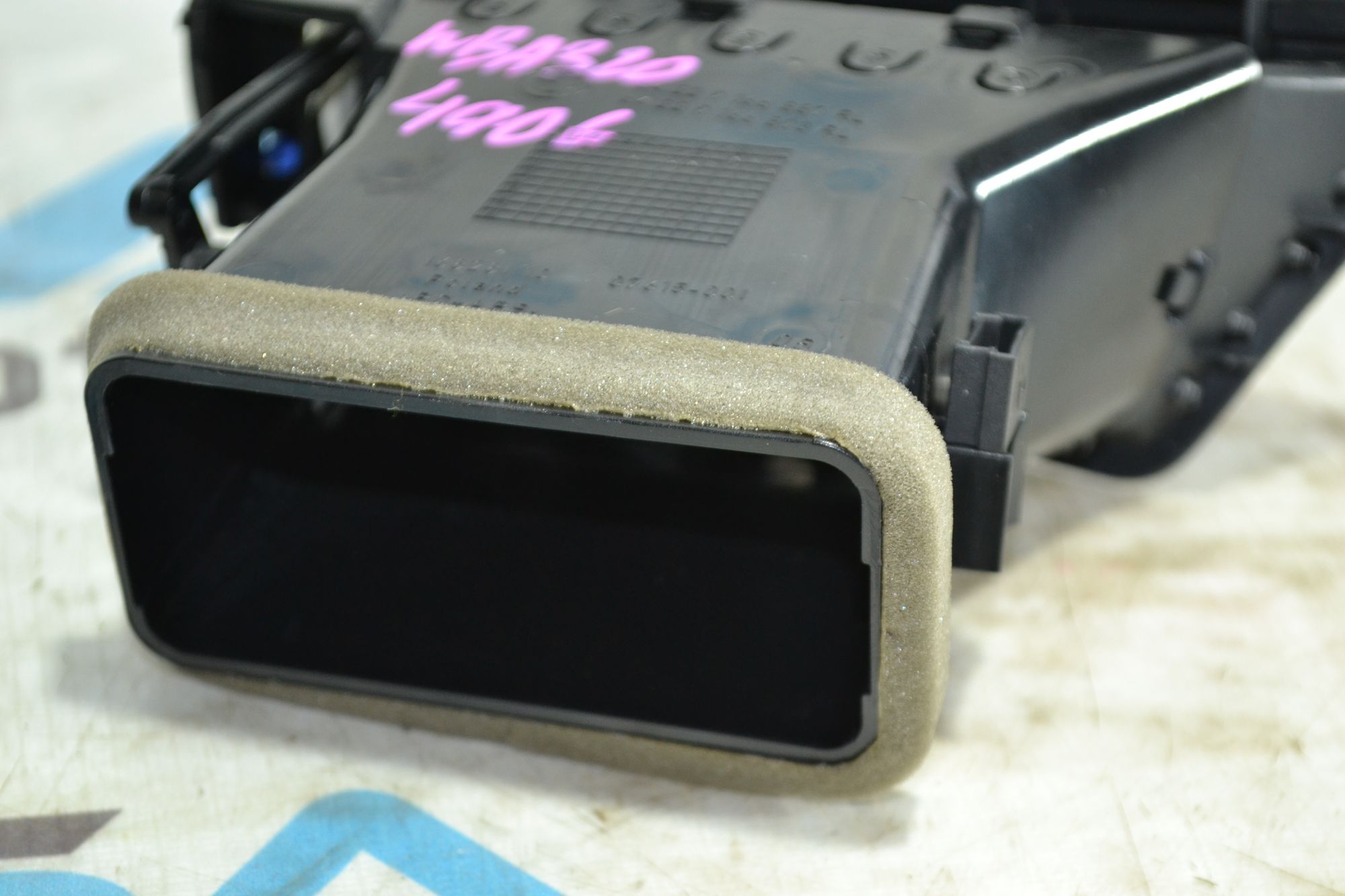 https://ycs.partsauto.market/partsauto-images/thmbs/userImages/b7628e092085f1f91467af1afb6e7630/part/cd961647-c5c6-4a72-8109-b2b1ac386906_1785503071334.jpg