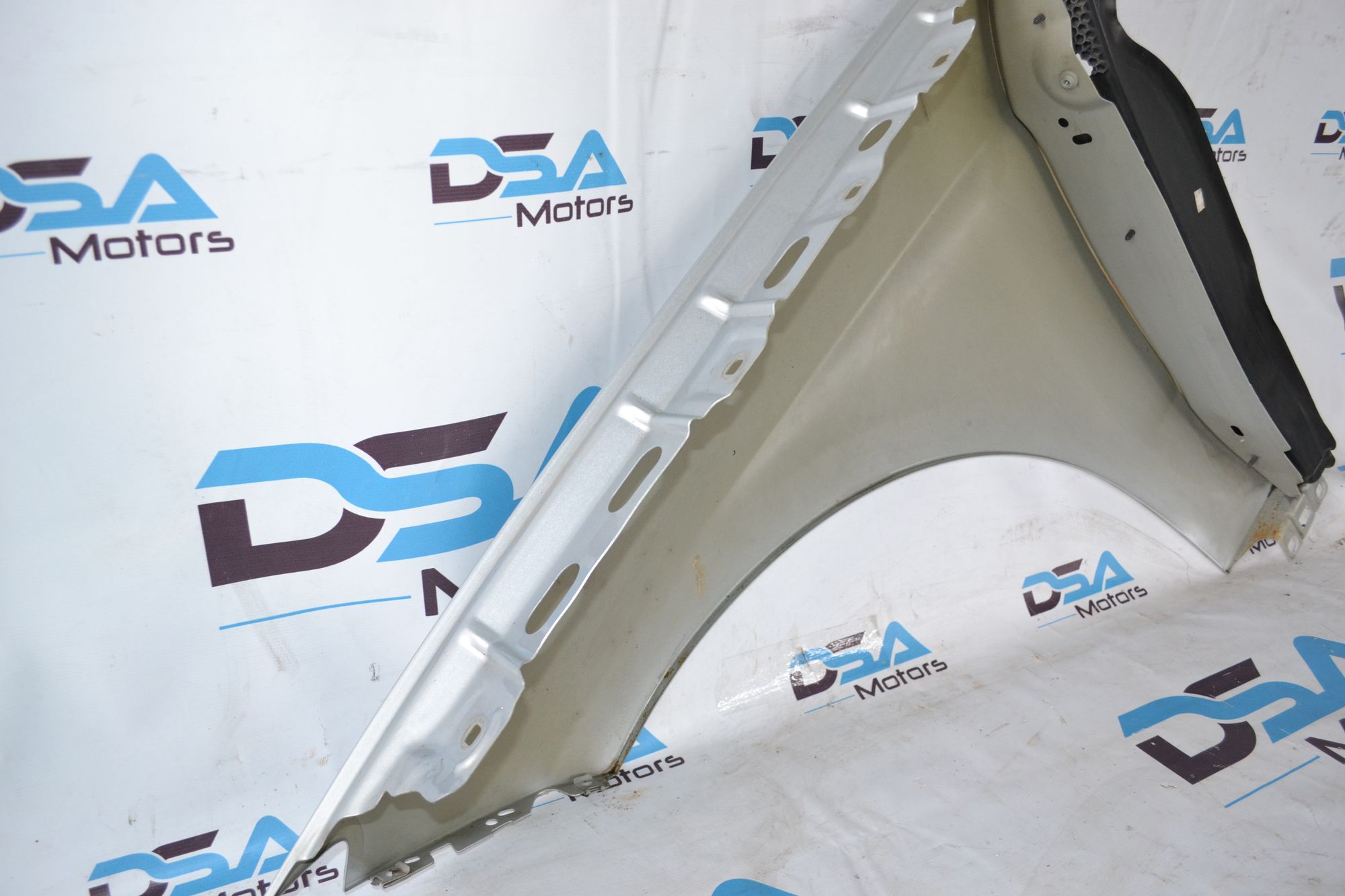 https://ycs.partsauto.market/partsauto-images/thmbs/userImages/b7628e092085f1f91467af1afb6e7630/part/cda0da25-8c8c-44a6-876f-9583a9f10998_1784111192021.jpg