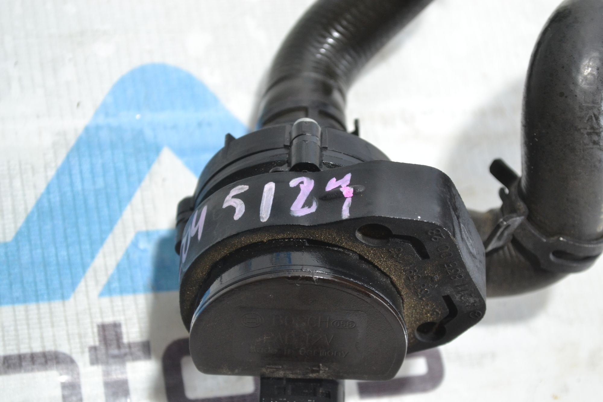https://ycs.partsauto.market/partsauto-images/thmbs/userImages/b7628e092085f1f91467af1afb6e7630/part/cdab14d6-0b6a-4f66-8e1e-d4475276bbd8_1780992711461.jpg
