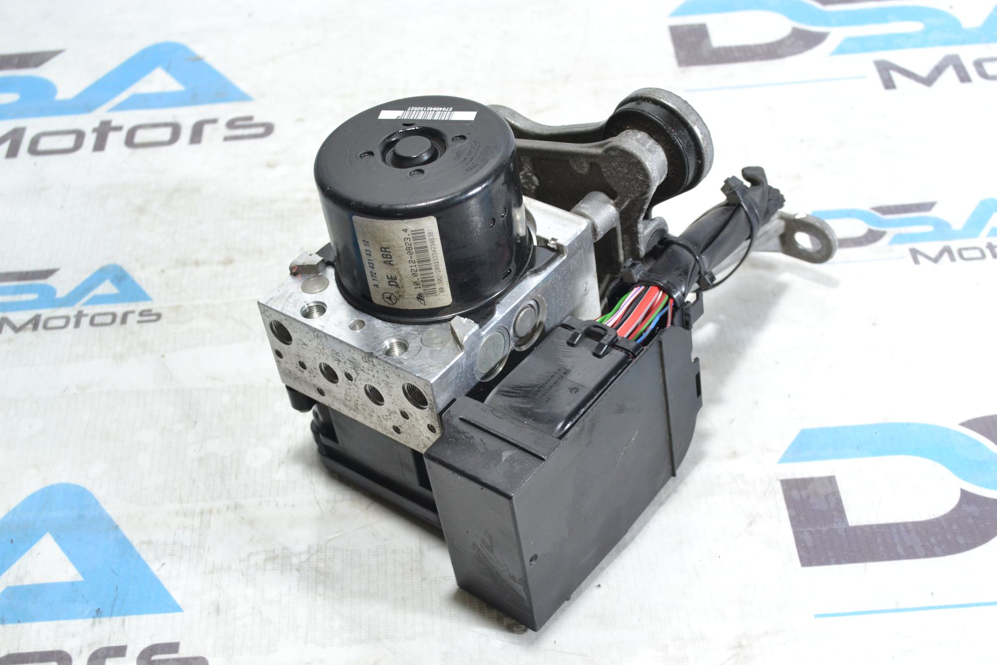 https://ycs.partsauto.market/partsauto-images/thmbs/userImages/b7628e092085f1f91467af1afb6e7630/part/ceafb417-117d-48de-8baf-36947dfc143d_1780552910400.jpg
