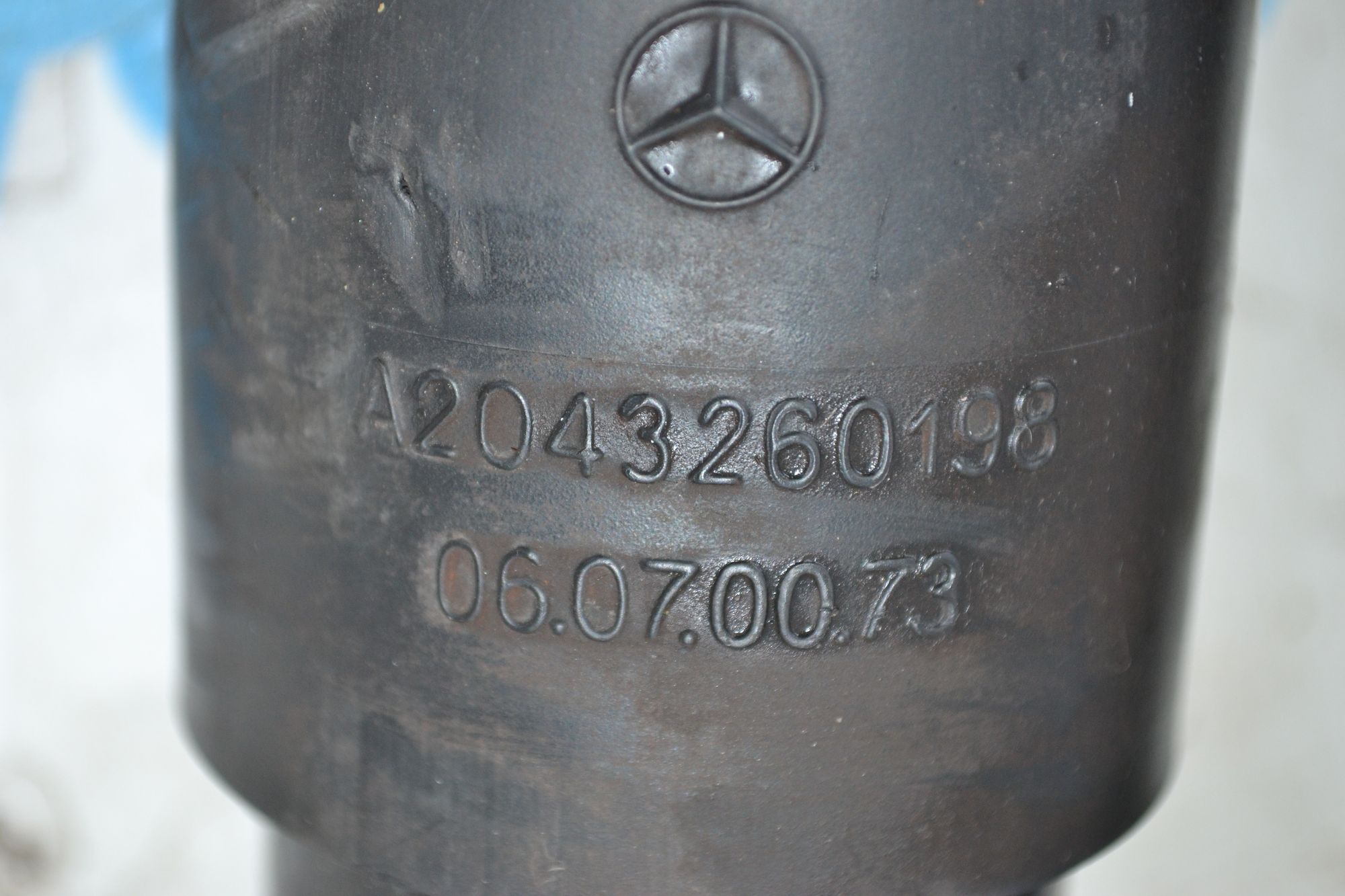 https://ycs.partsauto.market/partsauto-images/thmbs/userImages/b7628e092085f1f91467af1afb6e7630/part/cee56e25-4e81-4fde-81b5-9935813c557a_1785148706423.jpg