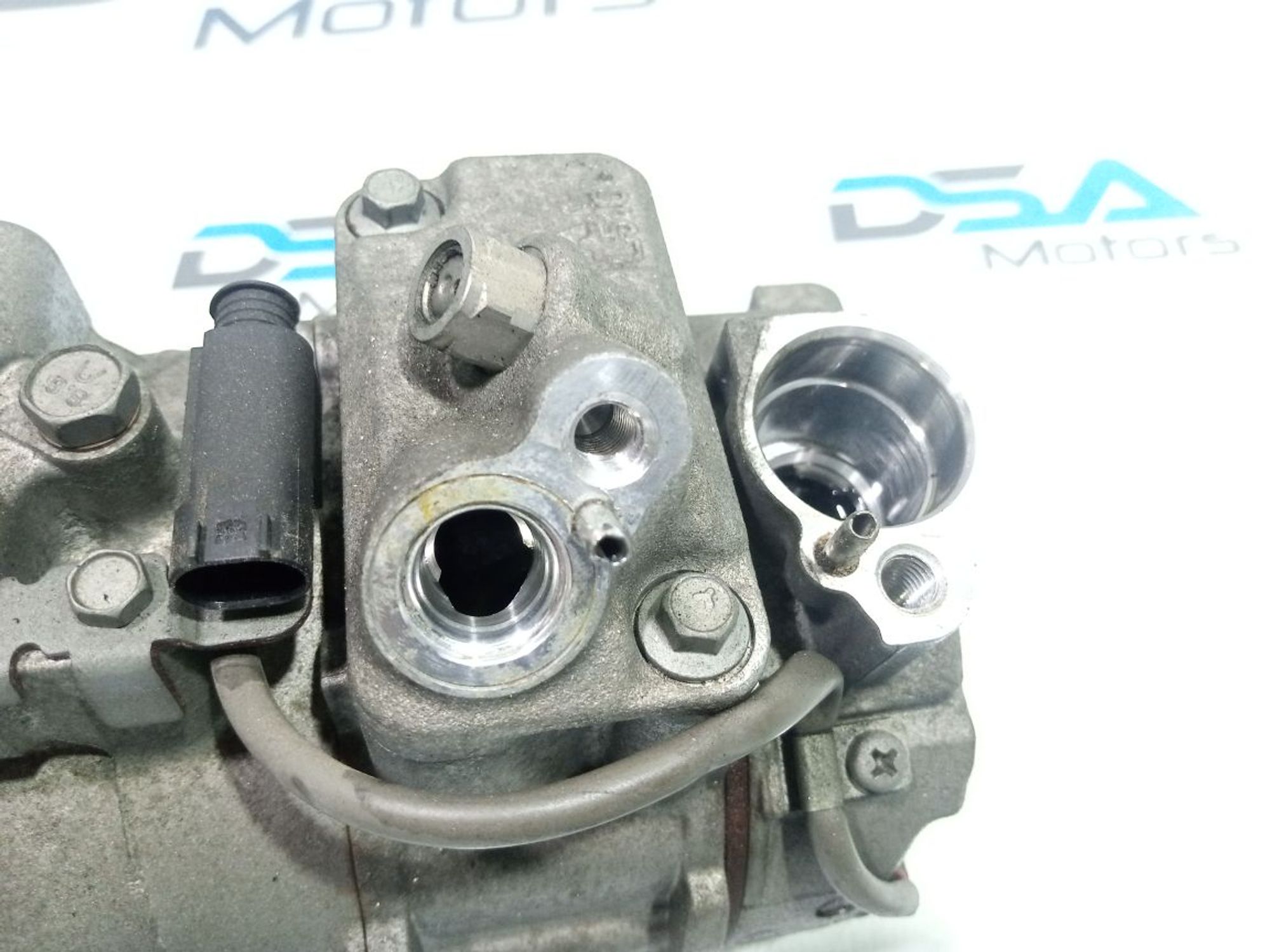https://ycs.partsauto.market/partsauto-images/thmbs/userImages/b7628e092085f1f91467af1afb6e7630/part/cef36caf-d8a8-44ad-8797-3bf5df92fab9_1748887278176.jpg