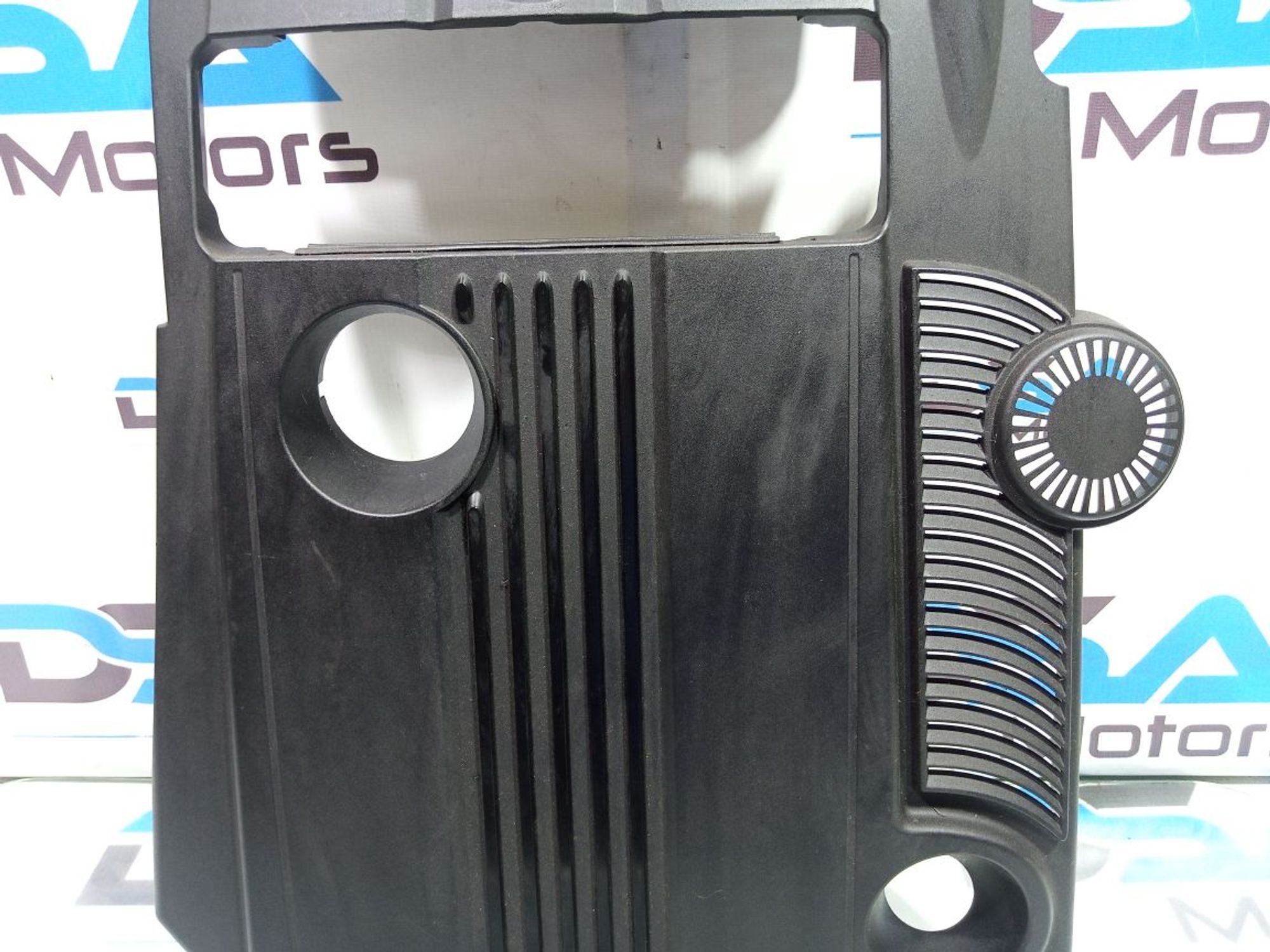 https://ycs.partsauto.market/partsauto-images/thmbs/userImages/b7628e092085f1f91467af1afb6e7630/part/cf261831-0eba-4eff-9f71-d9c12e10f908_1749061887736.jpg