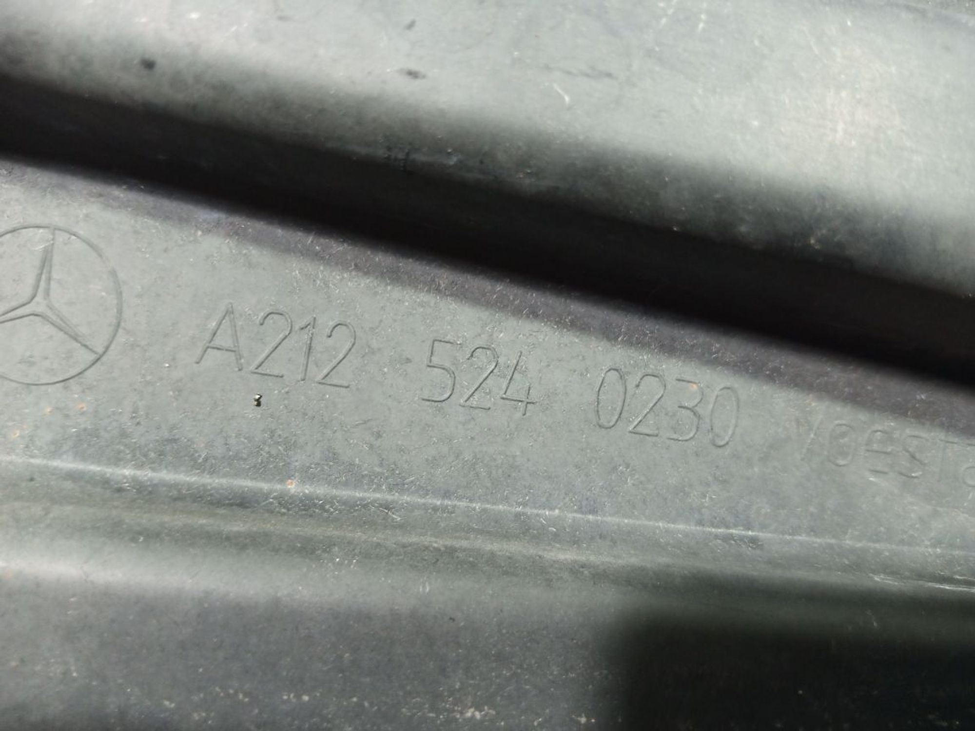 https://ycs.partsauto.market/partsauto-images/thmbs/userImages/b7628e092085f1f91467af1afb6e7630/part/cf8050ba-25d8-4b6c-b361-9697035ac4f7_1749495018354.jpg