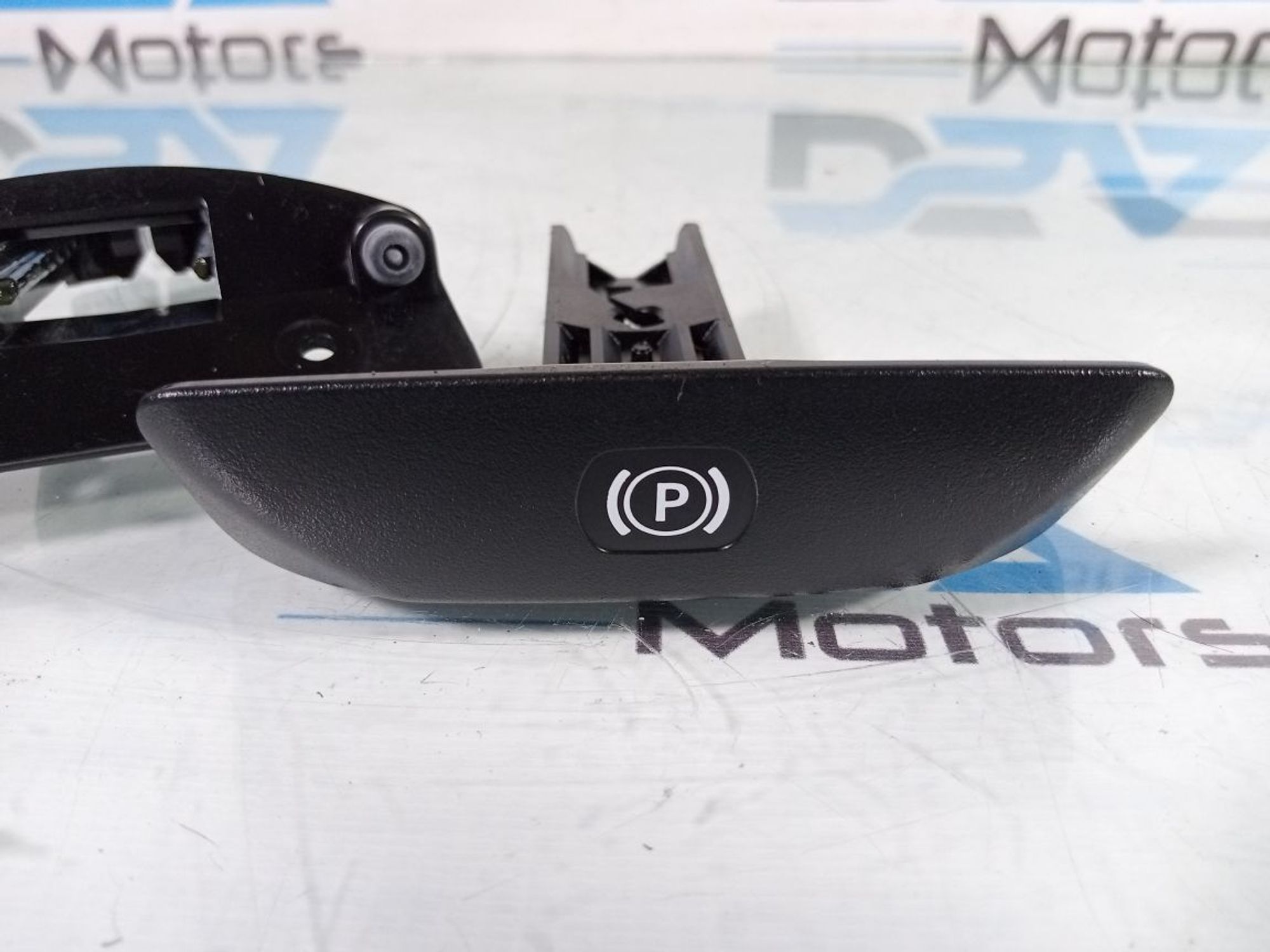 https://ycs.partsauto.market/partsauto-images/thmbs/userImages/b7628e092085f1f91467af1afb6e7630/part/cfb913e4-8256-4c65-9720-c1a6bc16a462_1726068123630.jpg