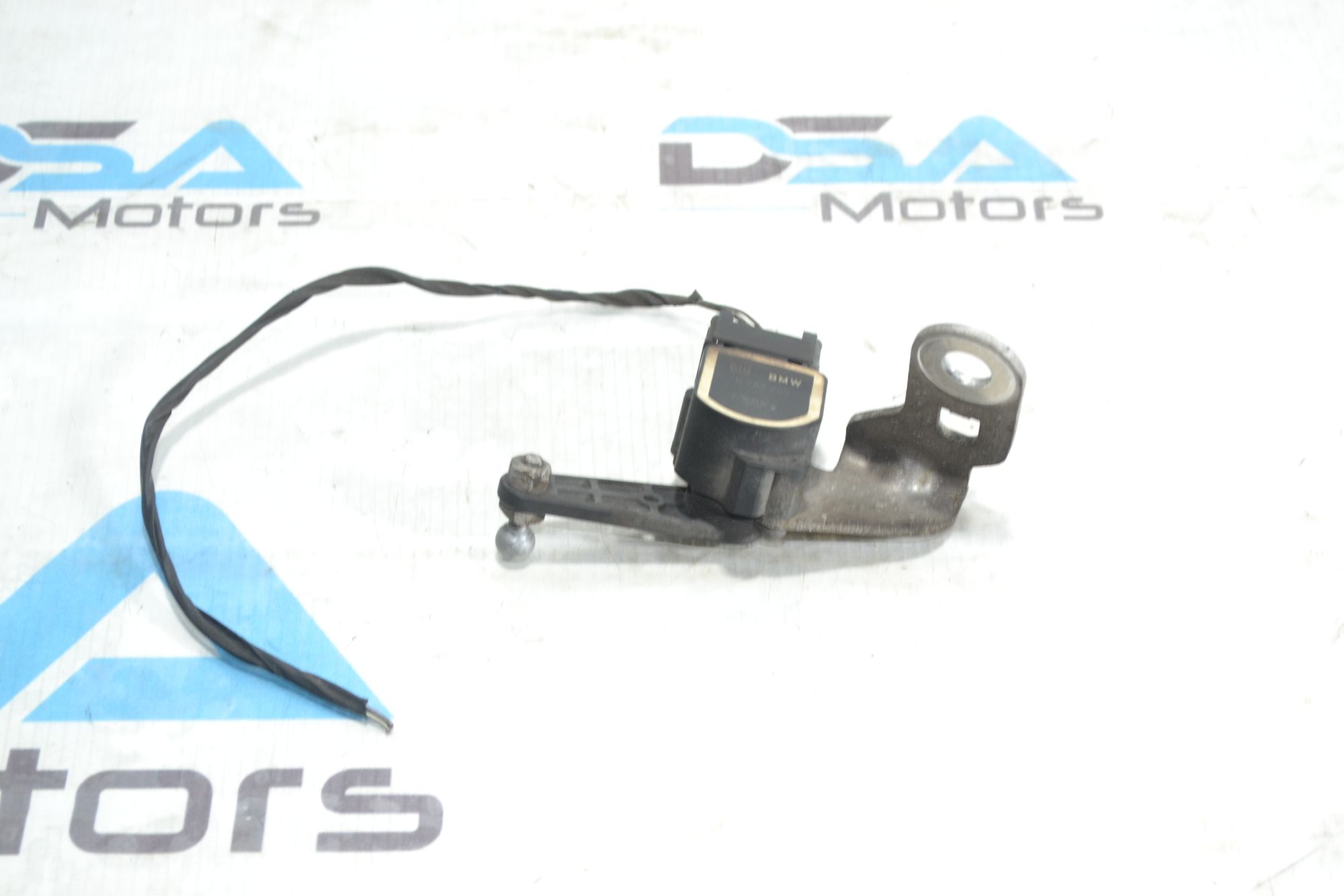 https://ycs.partsauto.market/partsauto-images/thmbs/userImages/b7628e092085f1f91467af1afb6e7630/part/d0093087-81a0-4c73-8323-68f1f88cd04b_1781175427781.jpg