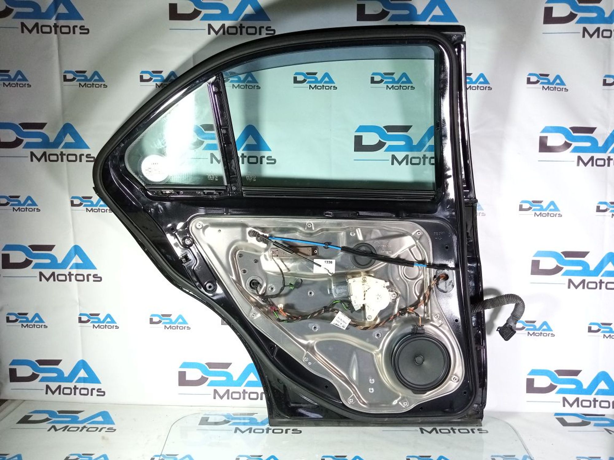 https://ycs.partsauto.market/partsauto-images/thmbs/userImages/b7628e092085f1f91467af1afb6e7630/part/d0170bb6-497a-438b-8f38-32cb274bdebd_1744890315381.jpg