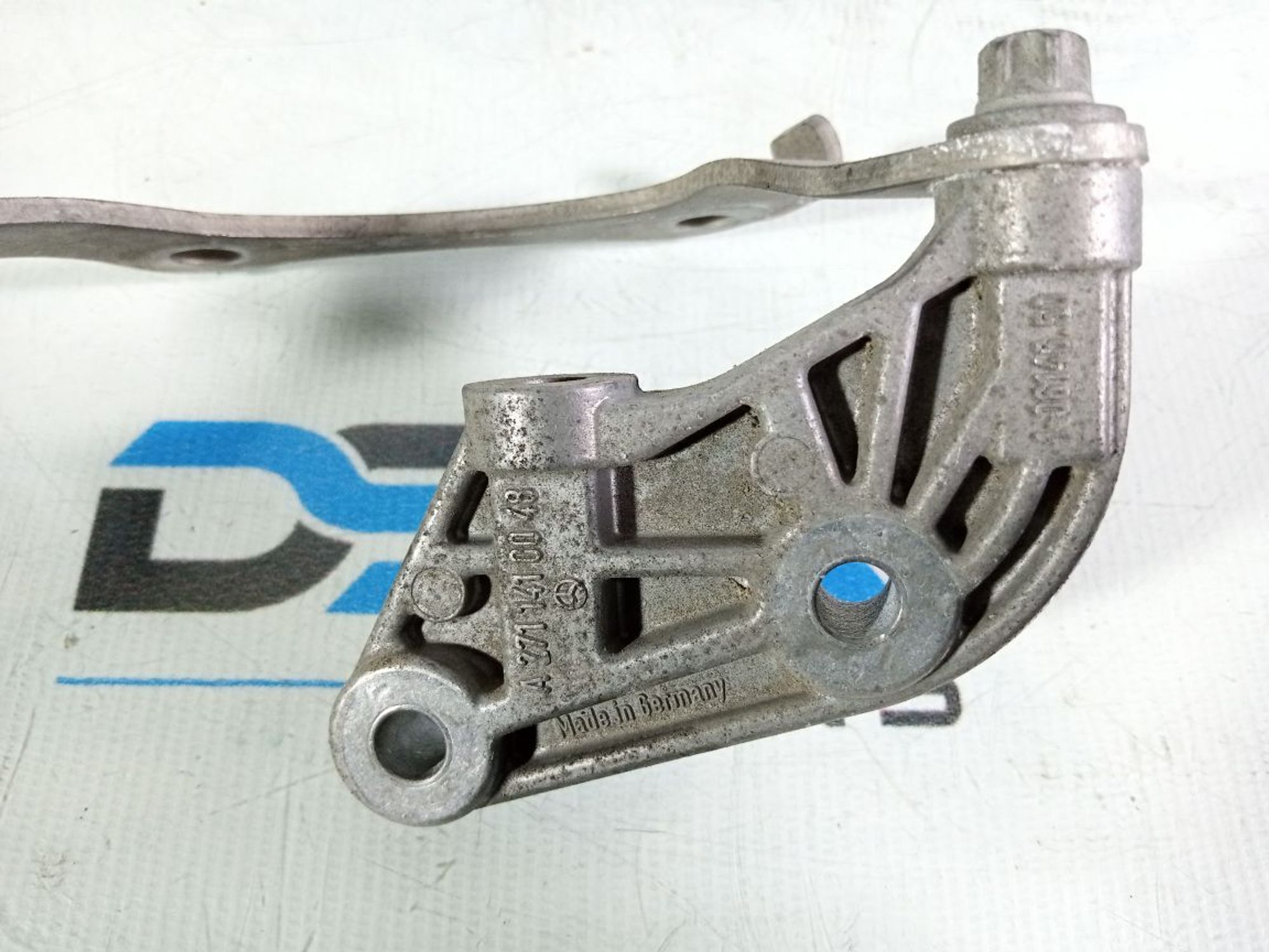 https://ycs.partsauto.market/partsauto-images/thmbs/userImages/b7628e092085f1f91467af1afb6e7630/part/d05721e7-d75e-4135-8649-335909f40374_1742643046973.jpg