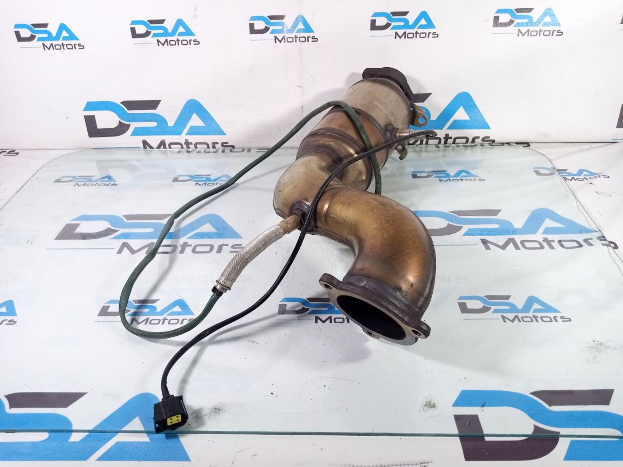 https://ycs.partsauto.market/partsauto-images/thmbs/userImages/b7628e092085f1f91467af1afb6e7630/part/d07471a7-6845-49db-a1ea-54f53ef24fa5_1726682544454.jpg
