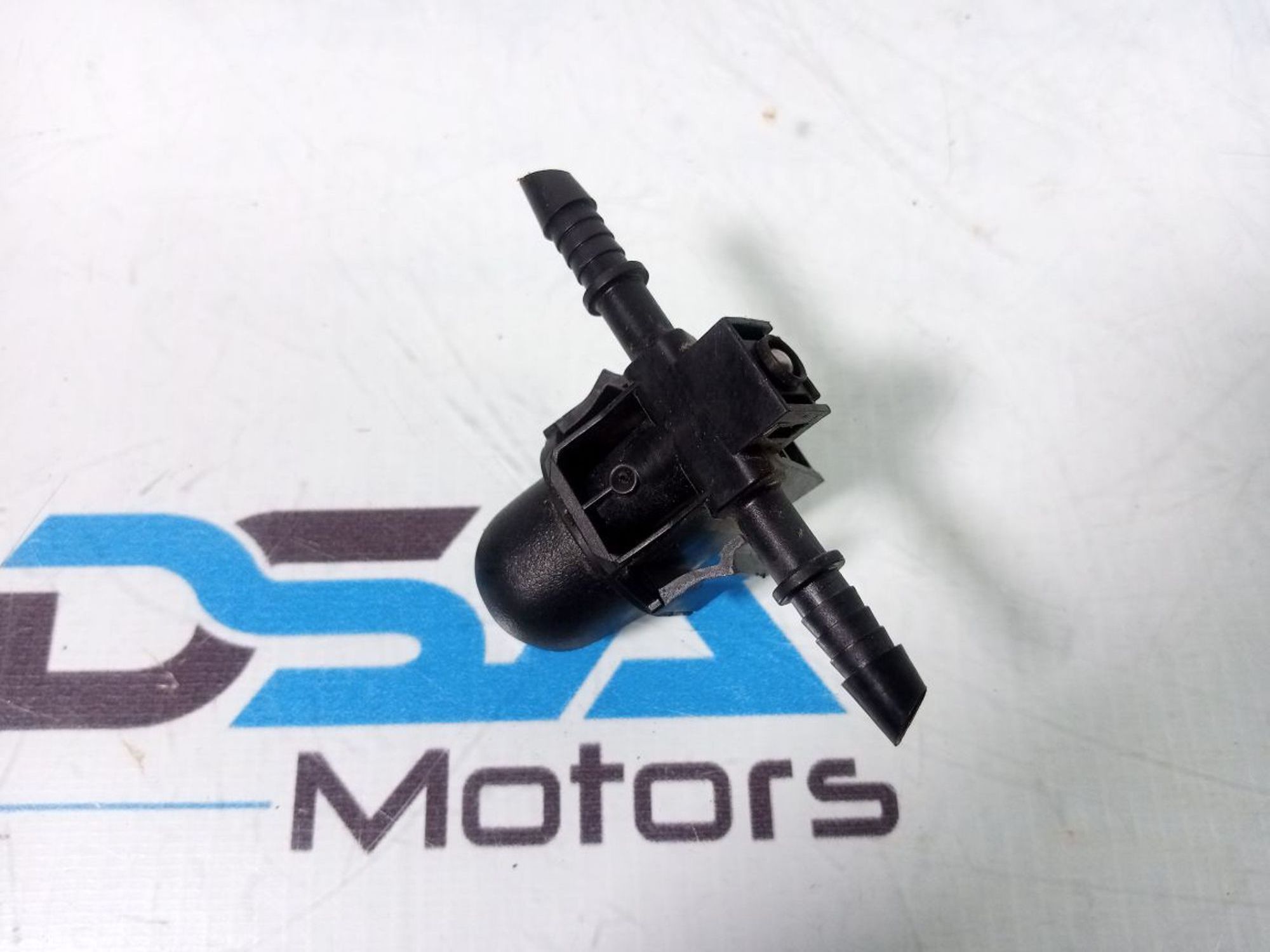 https://ycs.partsauto.market/partsauto-images/thmbs/userImages/b7628e092085f1f91467af1afb6e7630/part/d0a4c7c0-2167-4153-8546-ef0753117a97_1727449652530.jpg