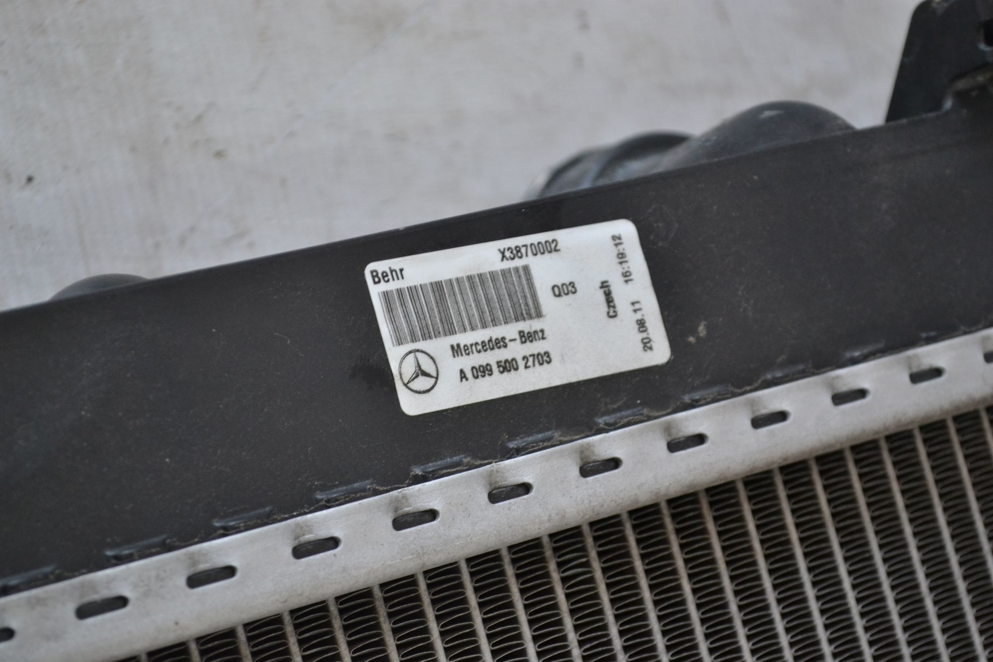https://ycs.partsauto.market/partsauto-images/thmbs/userImages/b7628e092085f1f91467af1afb6e7630/part/d0bb9000-e47d-4f67-b70d-d84ec83faa1f_1785221685804.jpg