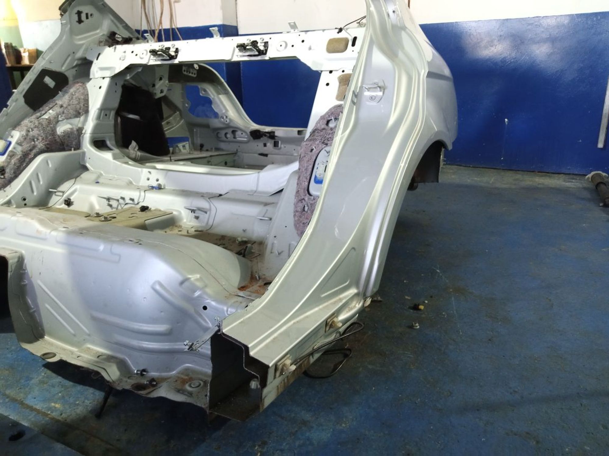 https://ycs.partsauto.market/partsauto-images/thmbs/userImages/b7628e092085f1f91467af1afb6e7630/part/d0c92d81-31ed-4ab6-a928-da1492e7c612_1736513767825.jpg