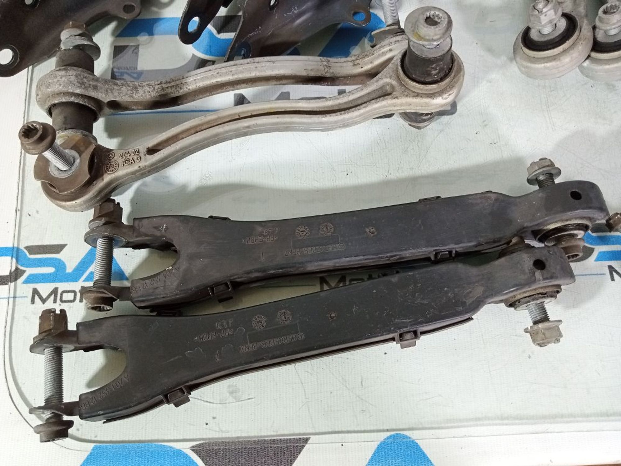 https://ycs.partsauto.market/partsauto-images/thmbs/userImages/b7628e092085f1f91467af1afb6e7630/part/d10ee28b-6802-4711-98f1-98040b4b0e09_1747232655658.jpg