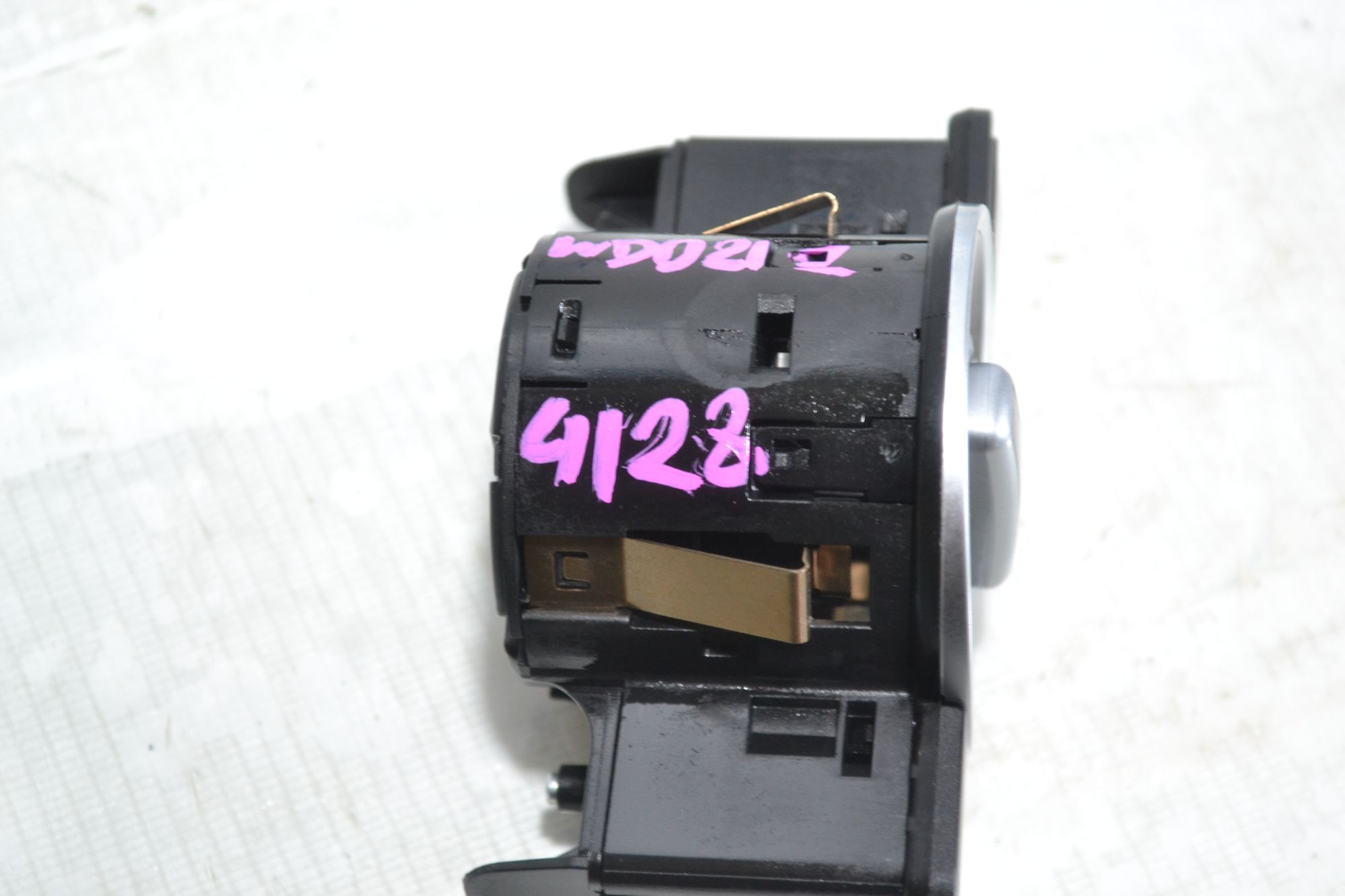 https://ycs.partsauto.market/partsauto-images/thmbs/userImages/b7628e092085f1f91467af1afb6e7630/part/d1bb1b0b-bc0d-4880-bba6-1805c91fd8ff_1780991666795.jpg