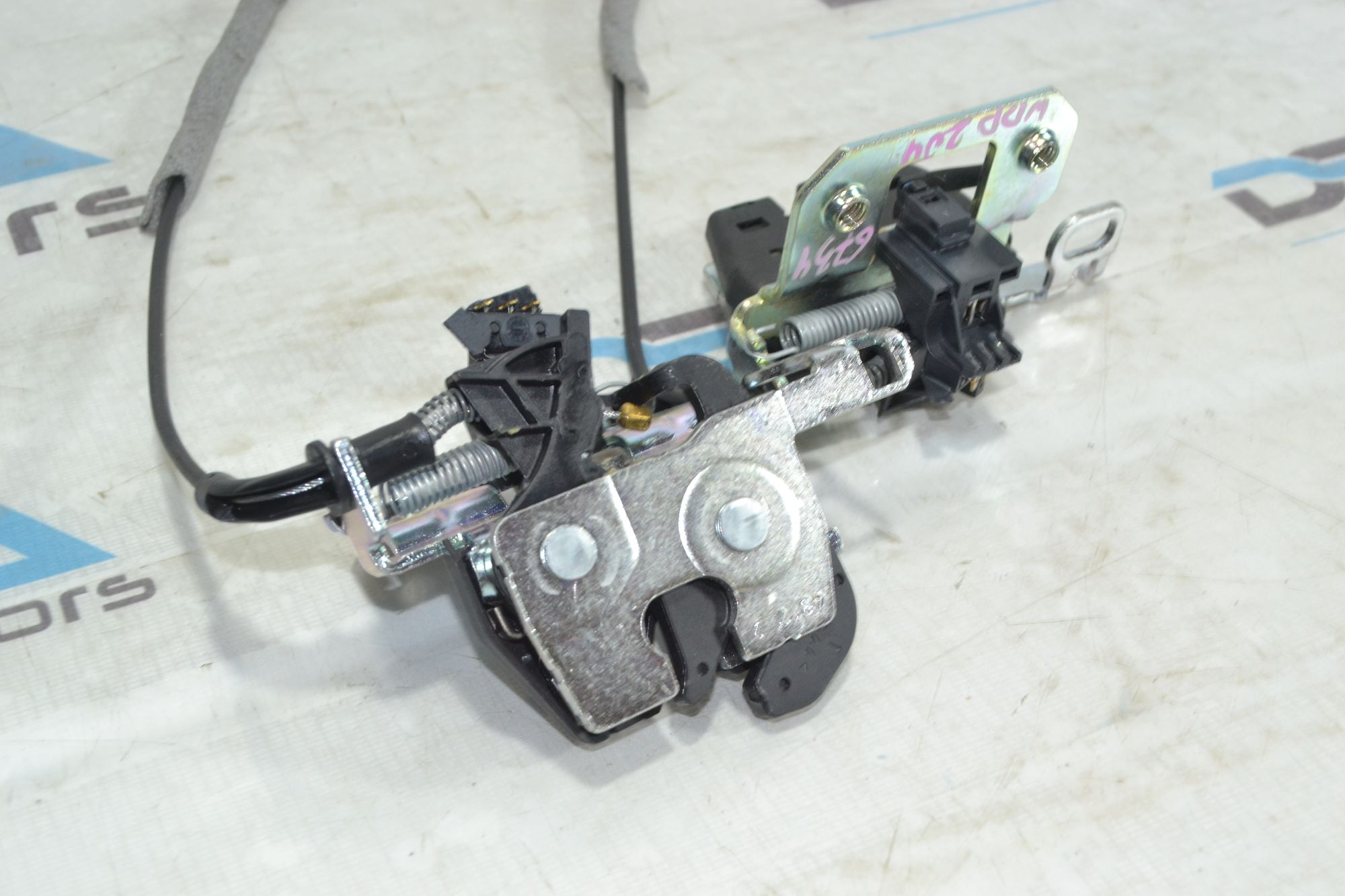 https://ycs.partsauto.market/partsauto-images/thmbs/userImages/b7628e092085f1f91467af1afb6e7630/part/d1fbd6ab-6841-43ad-bb17-702515ebb197_1781252810005.jpg
