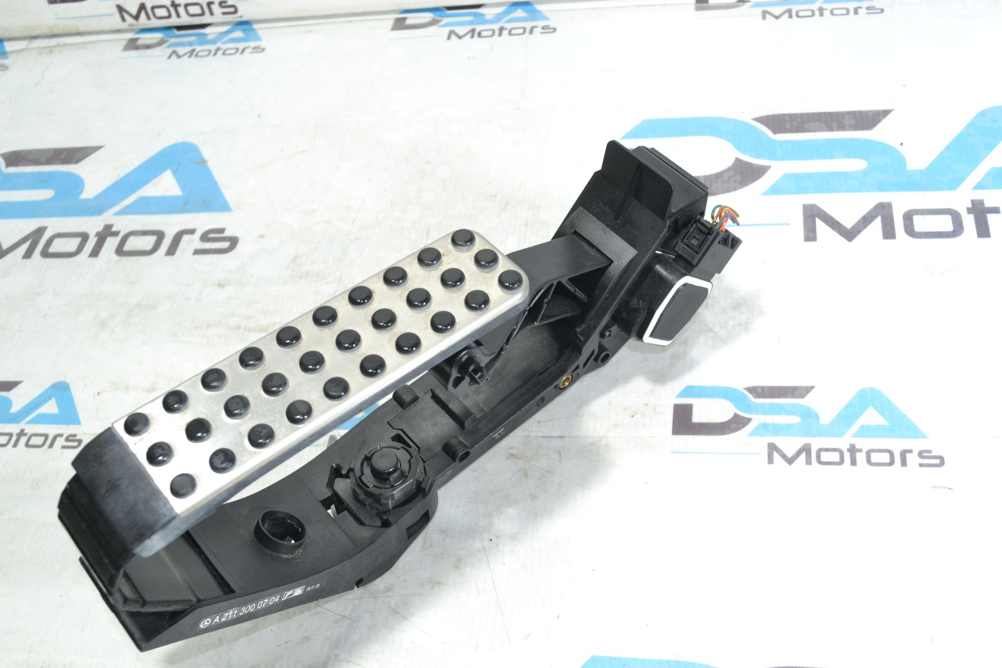 https://ycs.partsauto.market/partsauto-images/thmbs/userImages/b7628e092085f1f91467af1afb6e7630/part/d25ed6a4-22a5-463c-8a0f-b1bec0a9c980_1780492301150.jpg