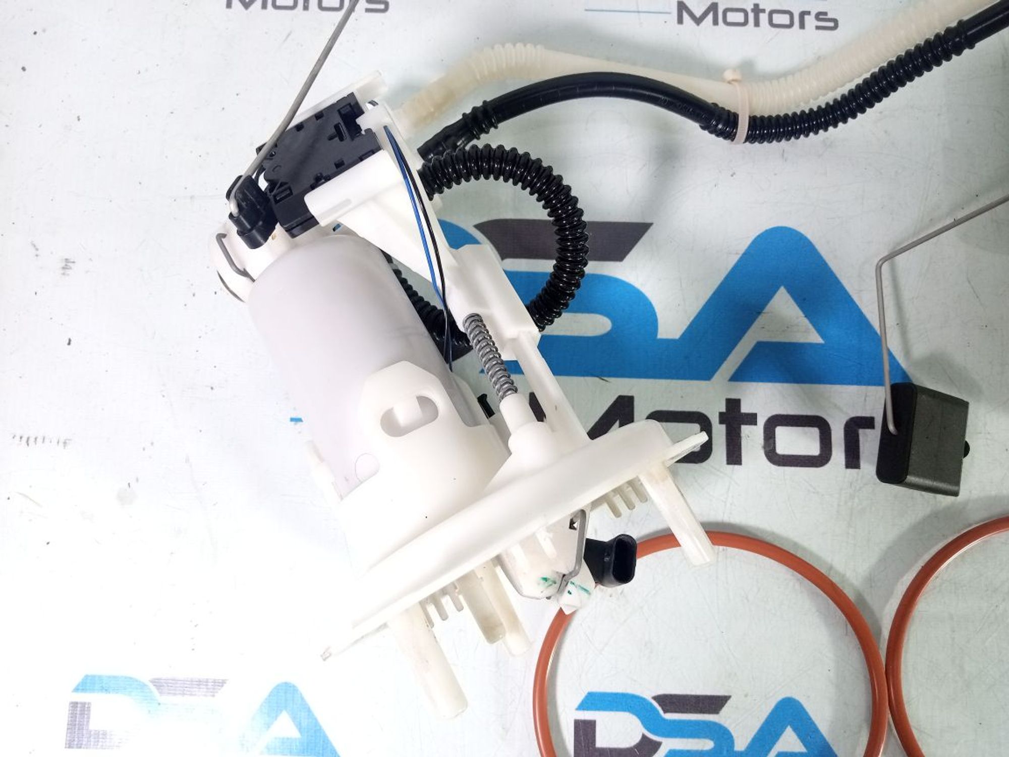 https://ycs.partsauto.market/partsauto-images/thmbs/userImages/b7628e092085f1f91467af1afb6e7630/part/d26d3c03-5479-4aa1-a6e2-e257515f54c9_1735985363568.jpg