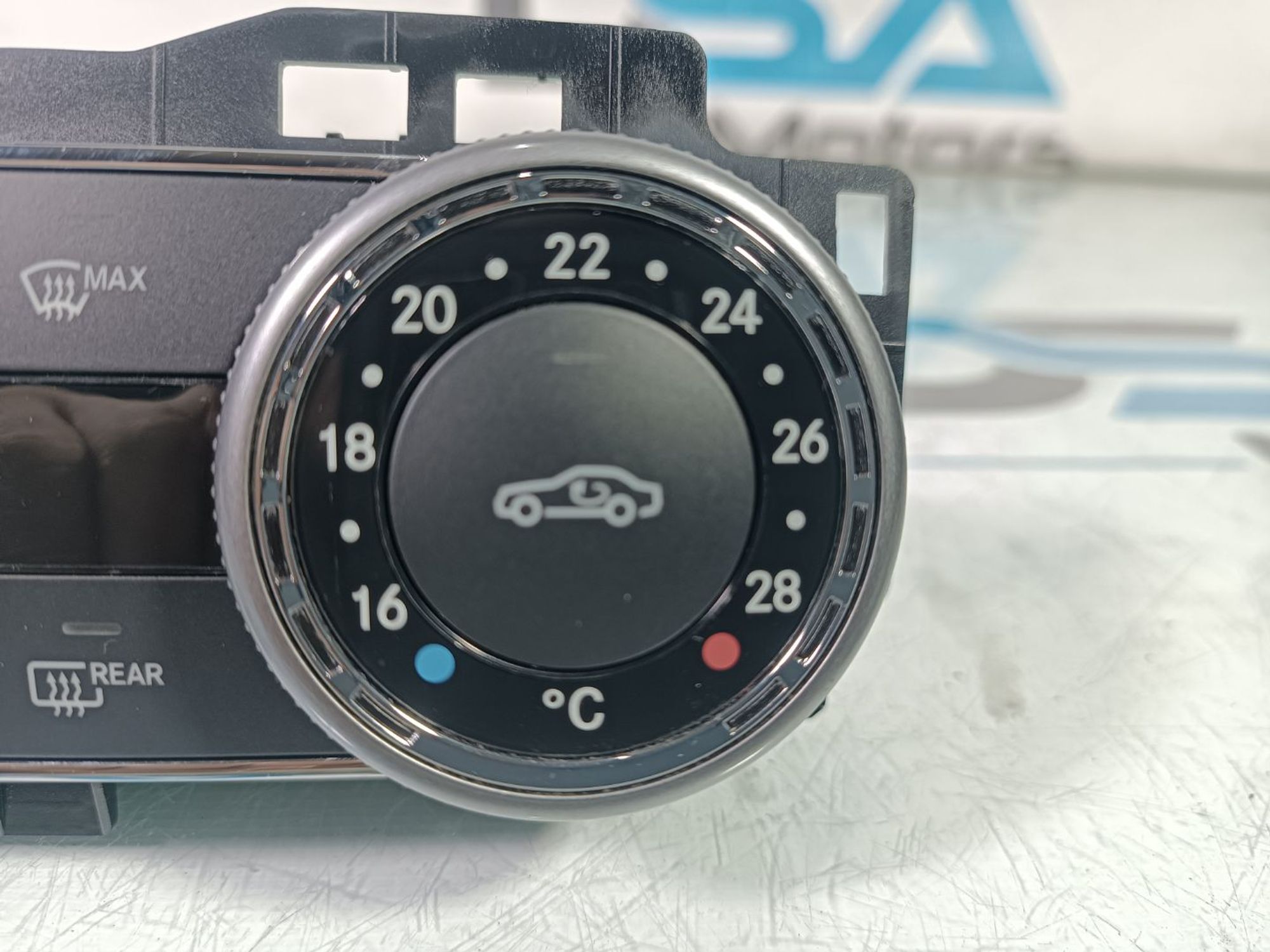 https://ycs.partsauto.market/partsauto-images/thmbs/userImages/b7628e092085f1f91467af1afb6e7630/part/d28ba853-fa52-49d4-bca6-a3e11ddcb030_1735115253163.jpg