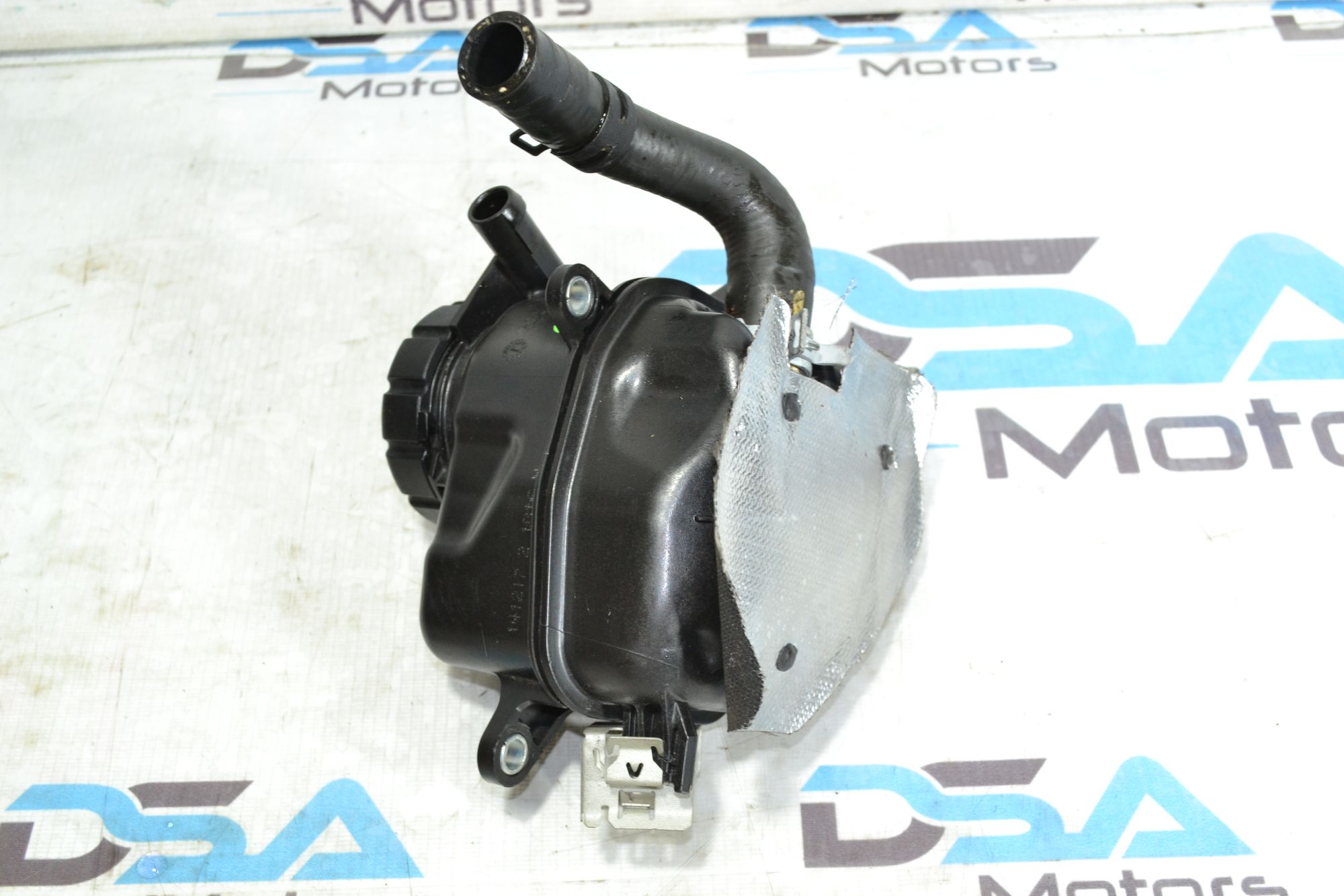 https://ycs.partsauto.market/partsauto-images/thmbs/userImages/b7628e092085f1f91467af1afb6e7630/part/d2b71675-3bb5-4437-8659-36a26d0fbd88_1783512441757.jpg