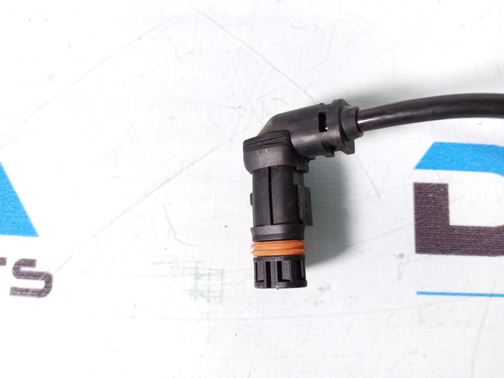 https://ycs.partsauto.market/partsauto-images/thmbs/userImages/b7628e092085f1f91467af1afb6e7630/part/d2d09fd0-37e1-47ca-b5a5-efe191d4072d_1721042382120.jpg