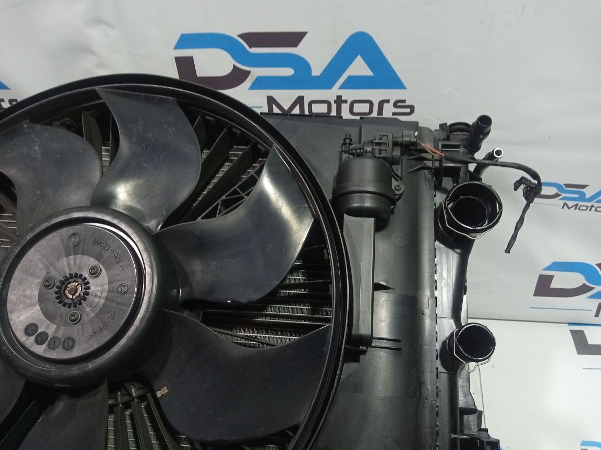 https://ycs.partsauto.market/partsauto-images/thmbs/userImages/b7628e092085f1f91467af1afb6e7630/part/d30d26b7-cb0e-45dc-9170-72cbcbb7b4a5_1747897688636.jpg