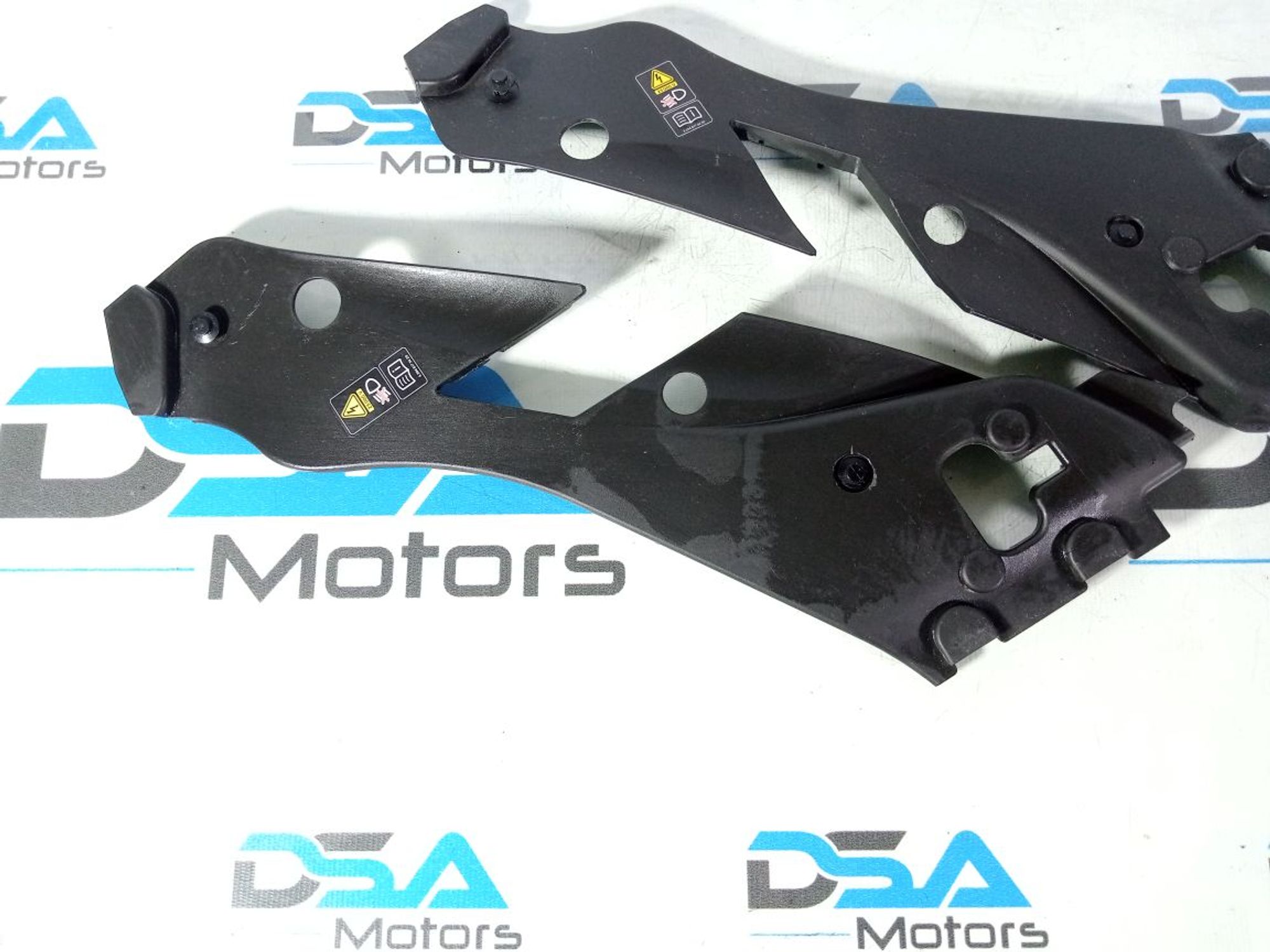 https://ycs.partsauto.market/partsauto-images/thmbs/userImages/b7628e092085f1f91467af1afb6e7630/part/d40a2c23-59a1-4170-8d9b-79aa20f74f62_1741336963722.jpg