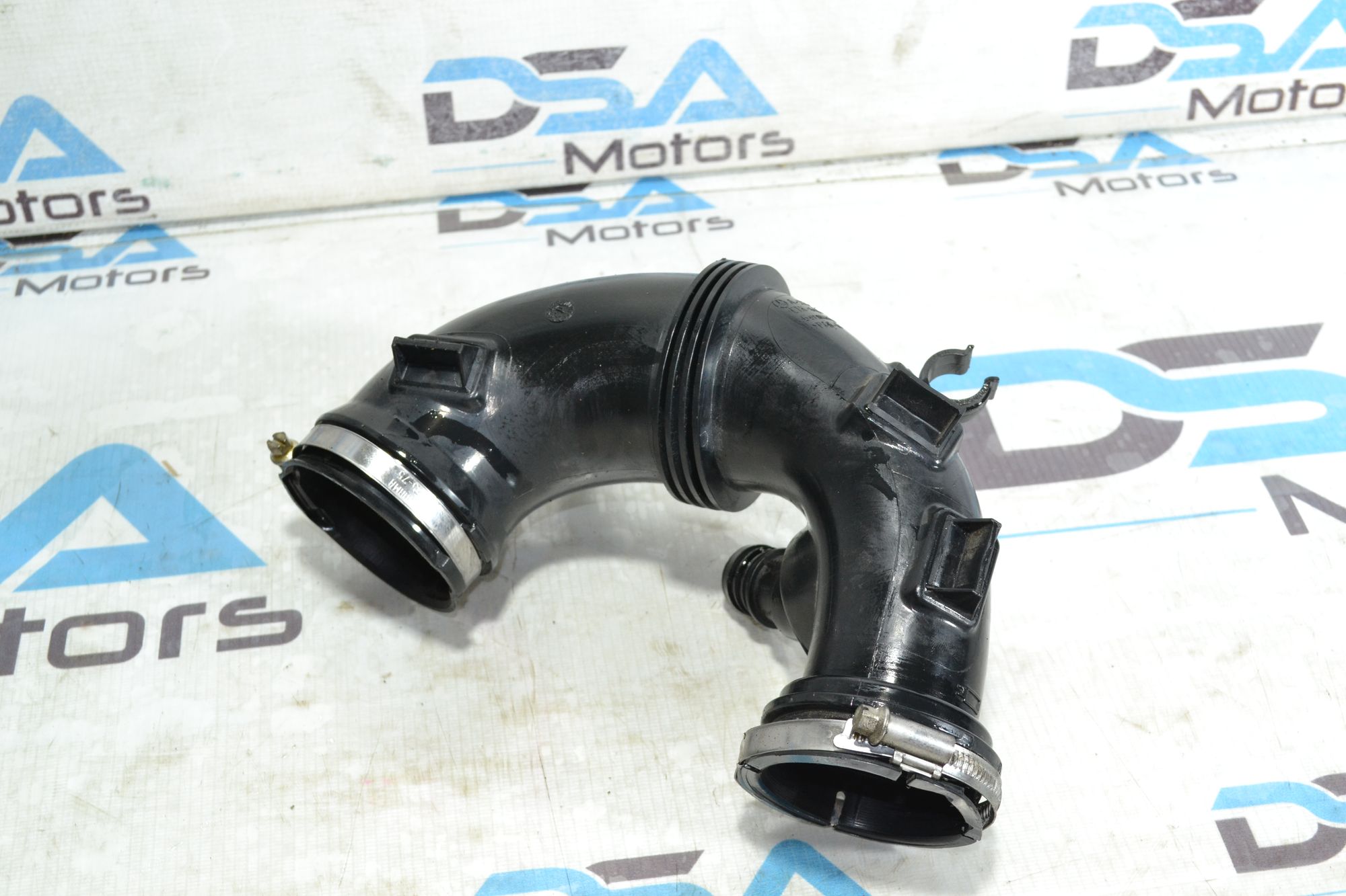 https://ycs.partsauto.market/partsauto-images/thmbs/userImages/b7628e092085f1f91467af1afb6e7630/part/d4874a03-8c48-417c-afda-44a55043c14a_1783507465327.jpg