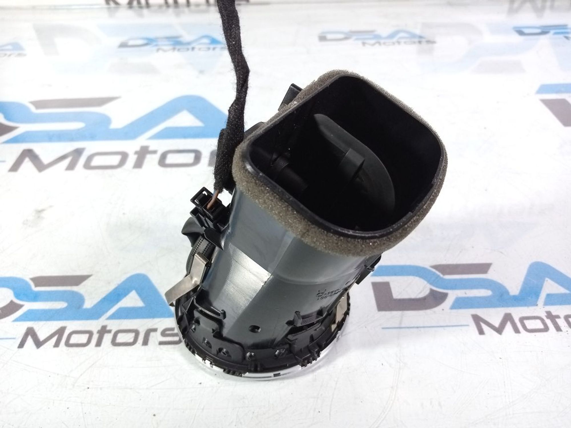 https://ycs.partsauto.market/partsauto-images/thmbs/userImages/b7628e092085f1f91467af1afb6e7630/part/d4a0ccff-fb97-41a6-8d05-e4c9ac50dfa0_1737035707549.jpg