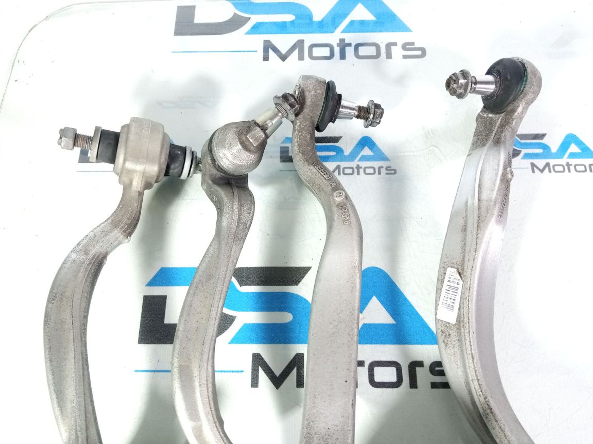 https://ycs.partsauto.market/partsauto-images/thmbs/userImages/b7628e092085f1f91467af1afb6e7630/part/d5b2dd4b-3733-47f8-82b4-b1ee3940b13f_1740818828398.jpg