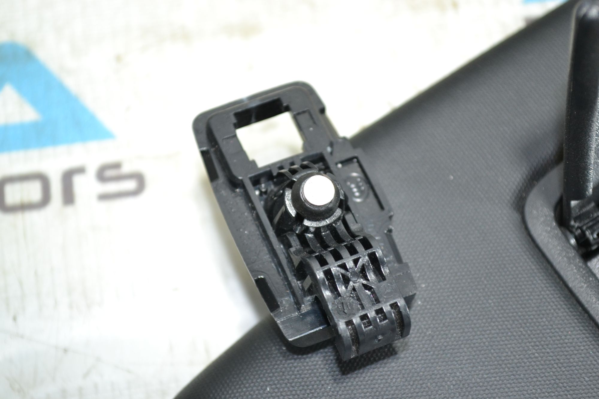 https://ycs.partsauto.market/partsauto-images/thmbs/userImages/b7628e092085f1f91467af1afb6e7630/part/d5c0a687-b577-49a2-b882-122ee8186d3e_1785767236888.jpg