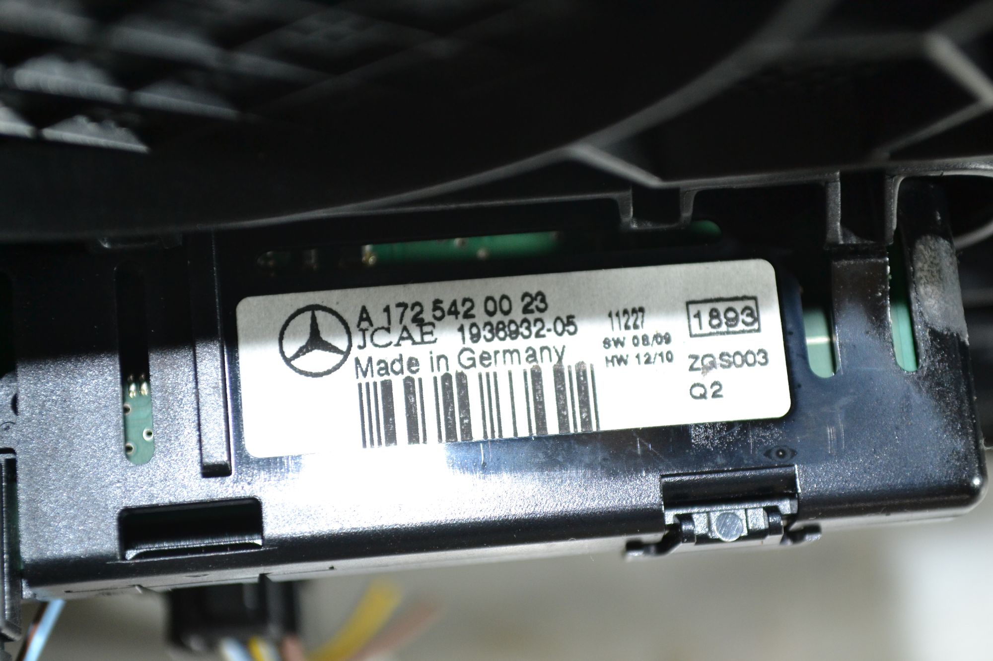 Накладка с датчиком света Mercedes W204 из Японии, 2400 рублей, Кореновск