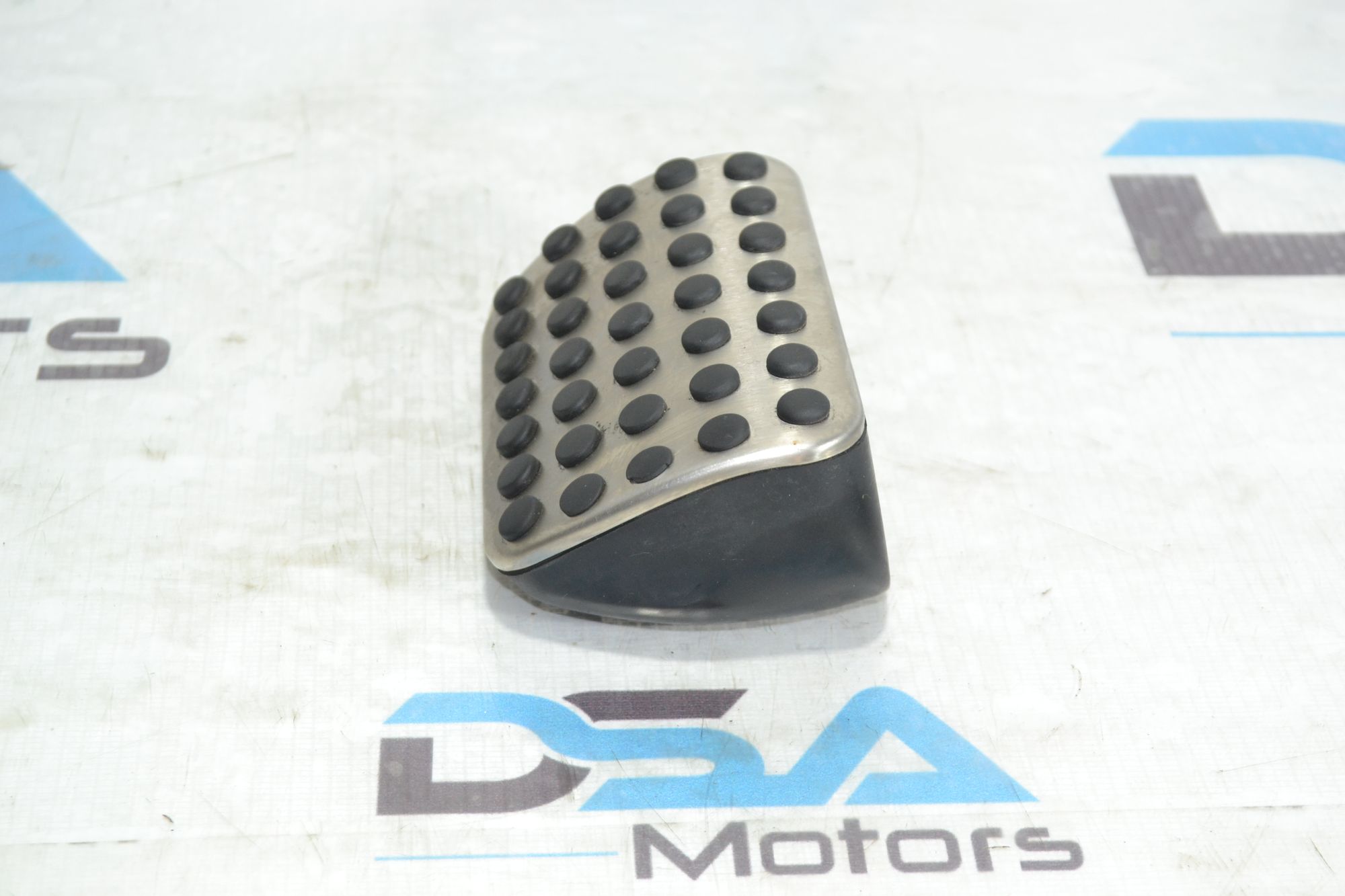 https://ycs.partsauto.market/partsauto-images/thmbs/userImages/b7628e092085f1f91467af1afb6e7630/part/d644687e-2b2f-4519-b6ee-60ab7a5a022d_1781243553114.jpg