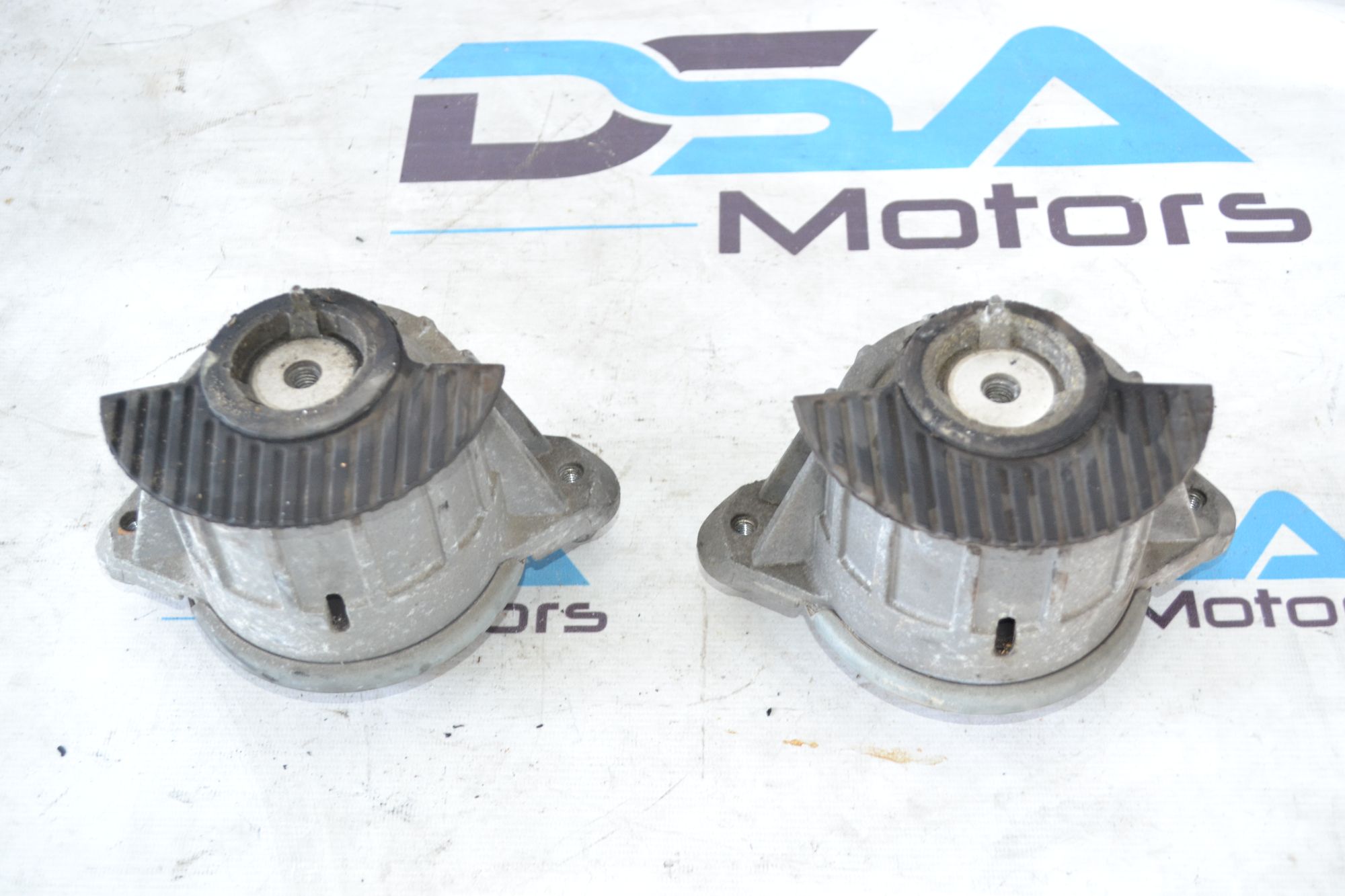 https://ycs.partsauto.market/partsauto-images/thmbs/userImages/b7628e092085f1f91467af1afb6e7630/part/d6992d09-d932-4f40-b063-46a8f9cb5ad6_1785313972220.jpg
