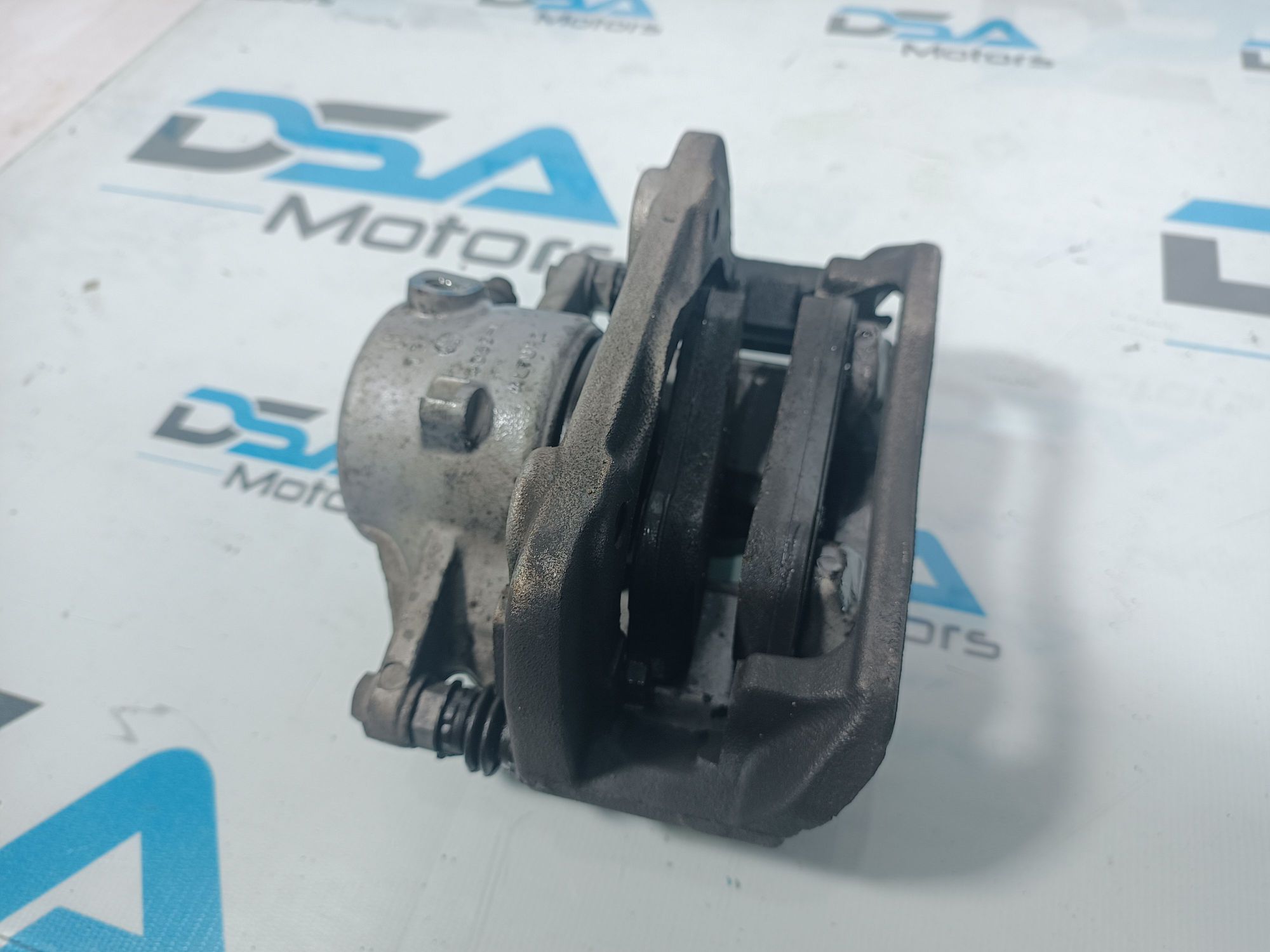 https://ycs.partsauto.market/partsauto-images/thmbs/userImages/b7628e092085f1f91467af1afb6e7630/part/d72b5fd6-4acf-4a78-a095-dff36a4df8b0_1699596439395.jpg