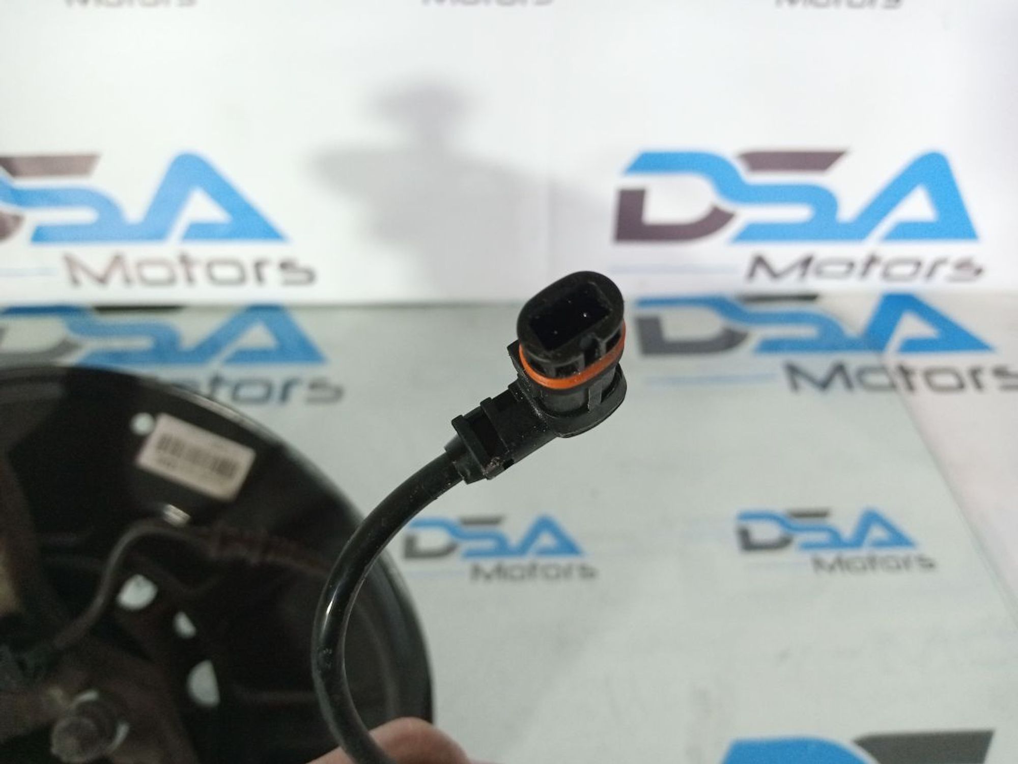 https://ycs.partsauto.market/partsauto-images/thmbs/userImages/b7628e092085f1f91467af1afb6e7630/part/d73919f5-c385-4882-b6ad-e0b285fd6a04_1740762146341.jpg
