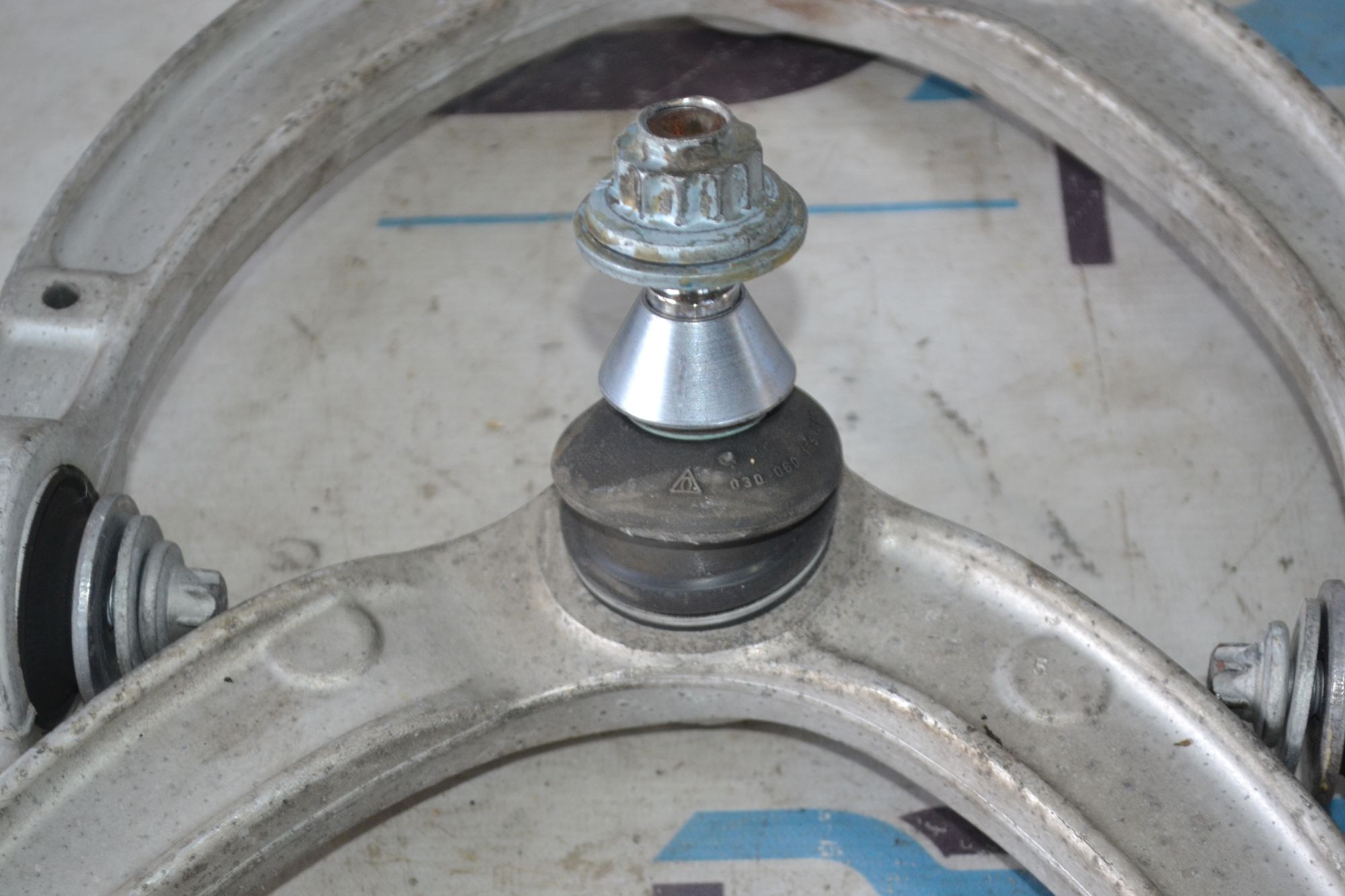 https://ycs.partsauto.market/partsauto-images/thmbs/userImages/b7628e092085f1f91467af1afb6e7630/part/d7dc3ea6-d5d5-4a6e-932b-2b56223fc973_1785421805098.jpg