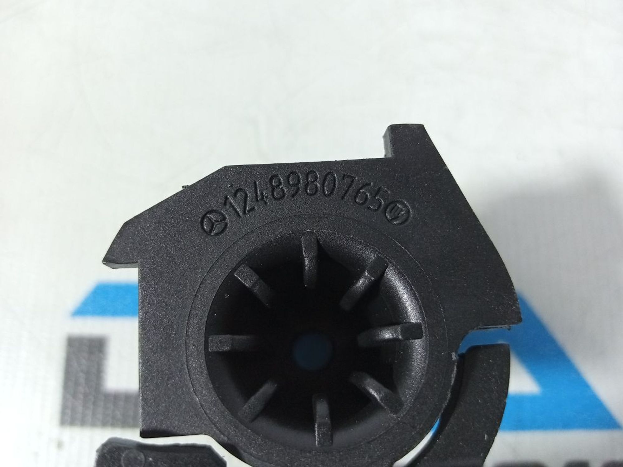 https://ycs.partsauto.market/partsauto-images/thmbs/userImages/b7628e092085f1f91467af1afb6e7630/part/d7fc2e8b-d53b-4cfb-930d-0b979a98a12a_1742647040005.jpg