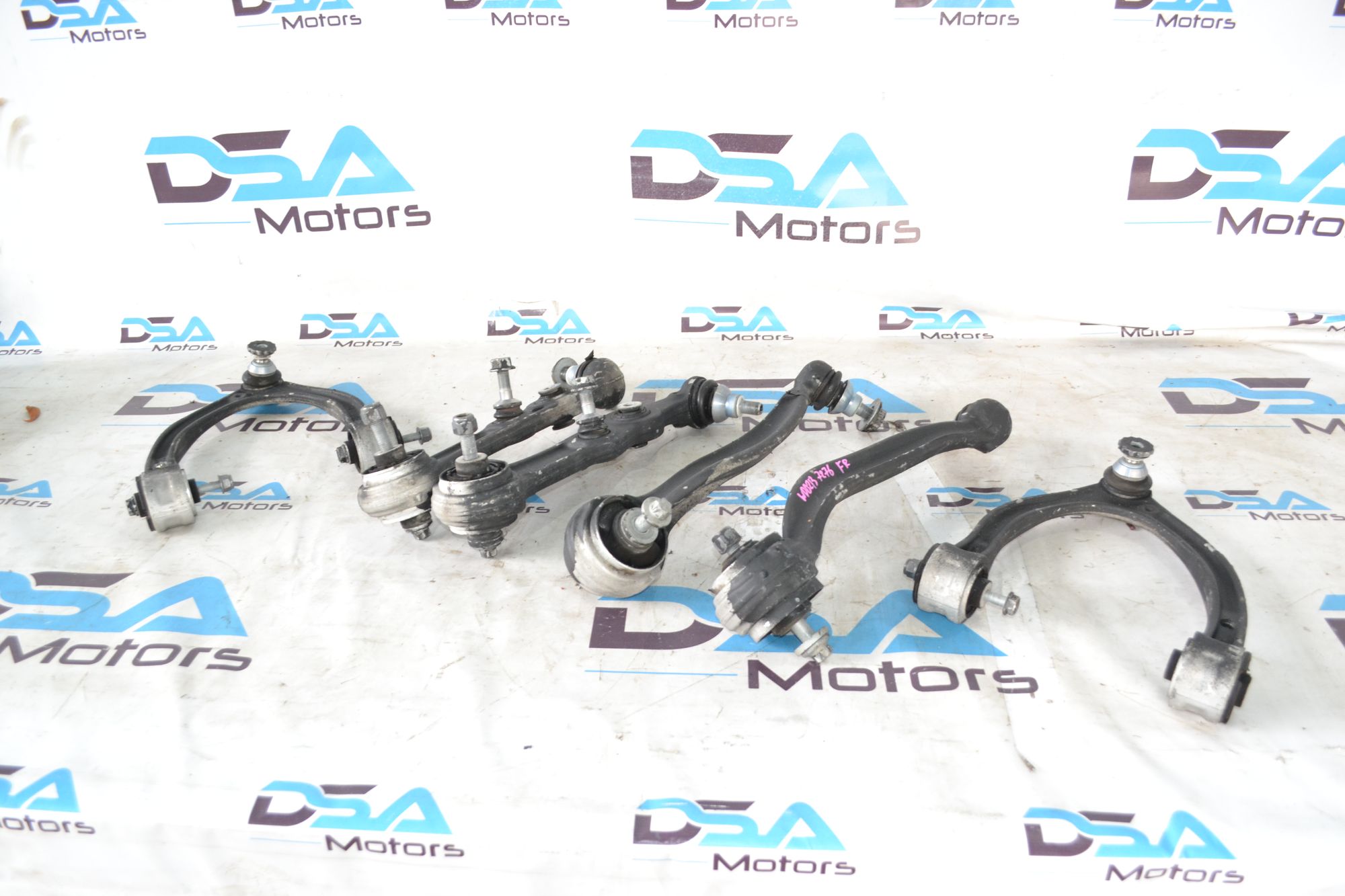 https://ycs.partsauto.market/partsauto-images/thmbs/userImages/b7628e092085f1f91467af1afb6e7630/part/d84d05b1-7fe2-4858-95db-7f6c6a6cd684_1785150081846.jpg