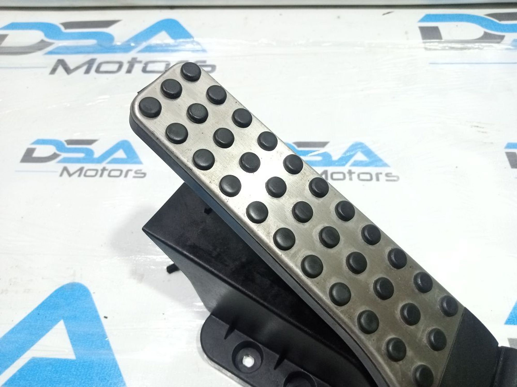 https://ycs.partsauto.market/partsauto-images/thmbs/userImages/b7628e092085f1f91467af1afb6e7630/part/d871f944-325a-41f5-8739-2ca942de0bce_1749581412808.jpg