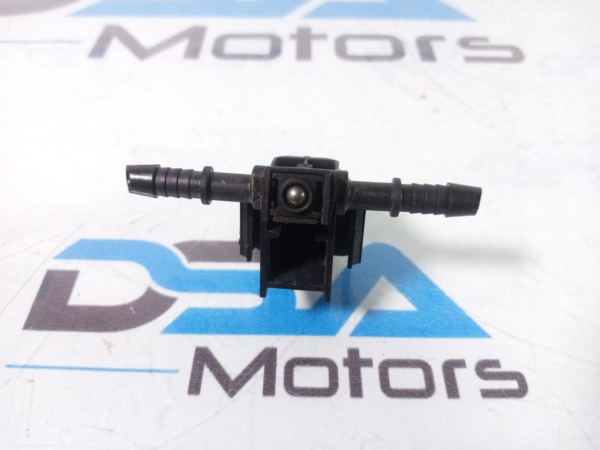 https://ycs.partsauto.market/partsauto-images/thmbs/userImages/b7628e092085f1f91467af1afb6e7630/part/d900b248-41f8-43e4-8a30-cce76ec946a6_1727244979421.jpg