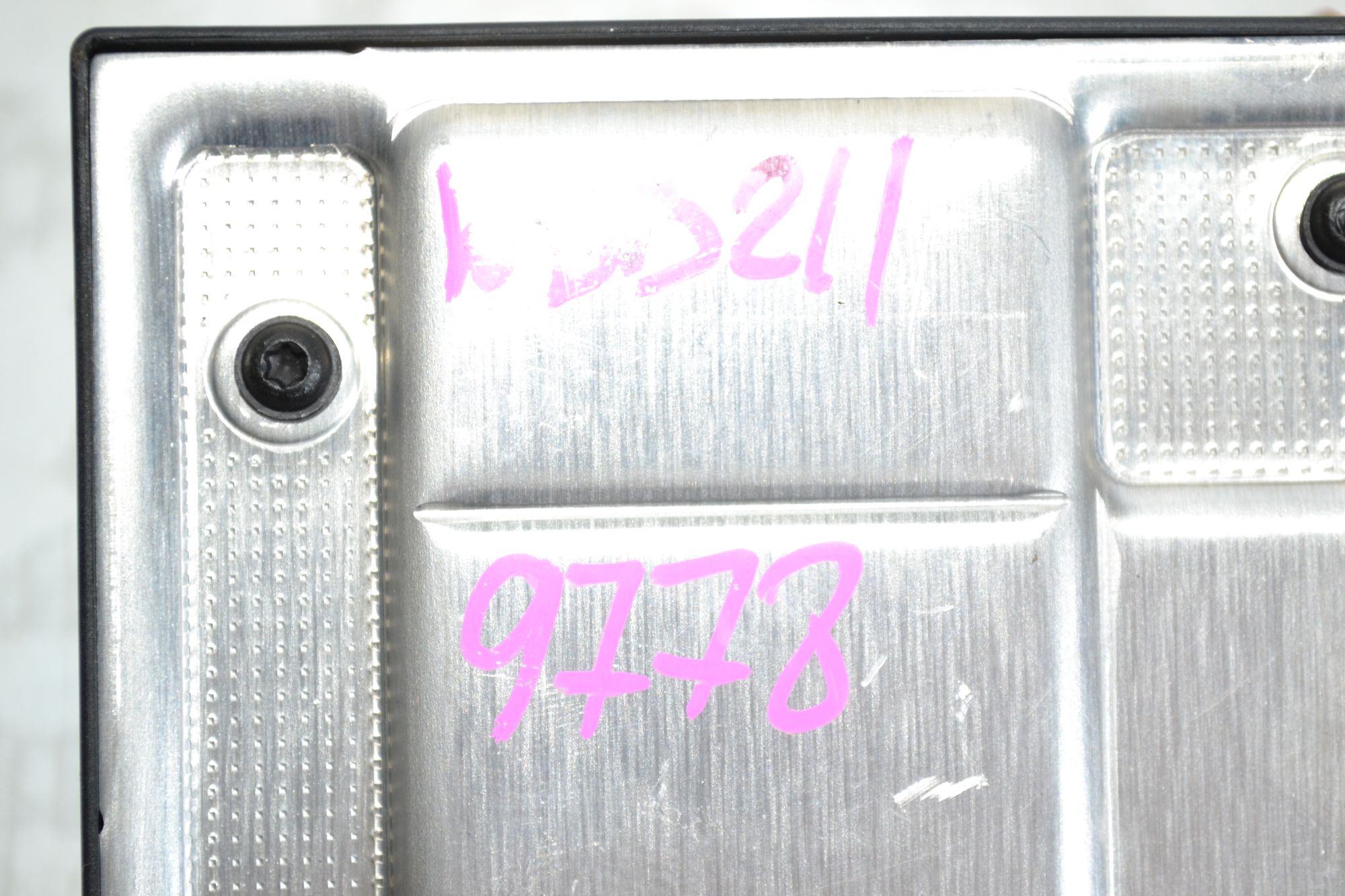 https://ycs.partsauto.market/partsauto-images/thmbs/userImages/b7628e092085f1f91467af1afb6e7630/part/d94084aa-5a64-4999-9f74-1f2a9d633c55_1779688997991.jpg