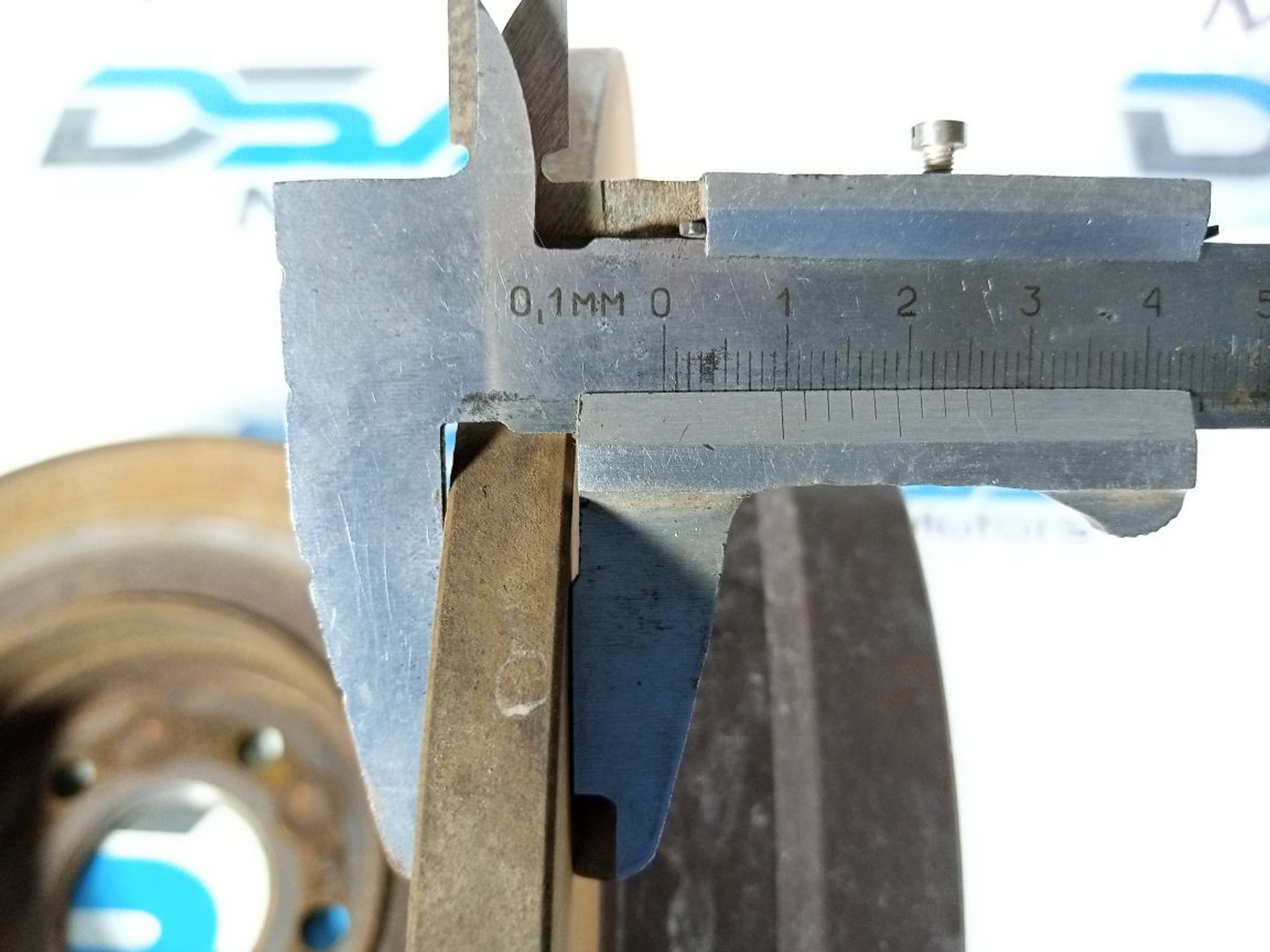https://ycs.partsauto.market/partsauto-images/thmbs/userImages/b7628e092085f1f91467af1afb6e7630/part/d98e9493-5ee1-478c-89c2-f92c1d1556be_1744883101430.jpg