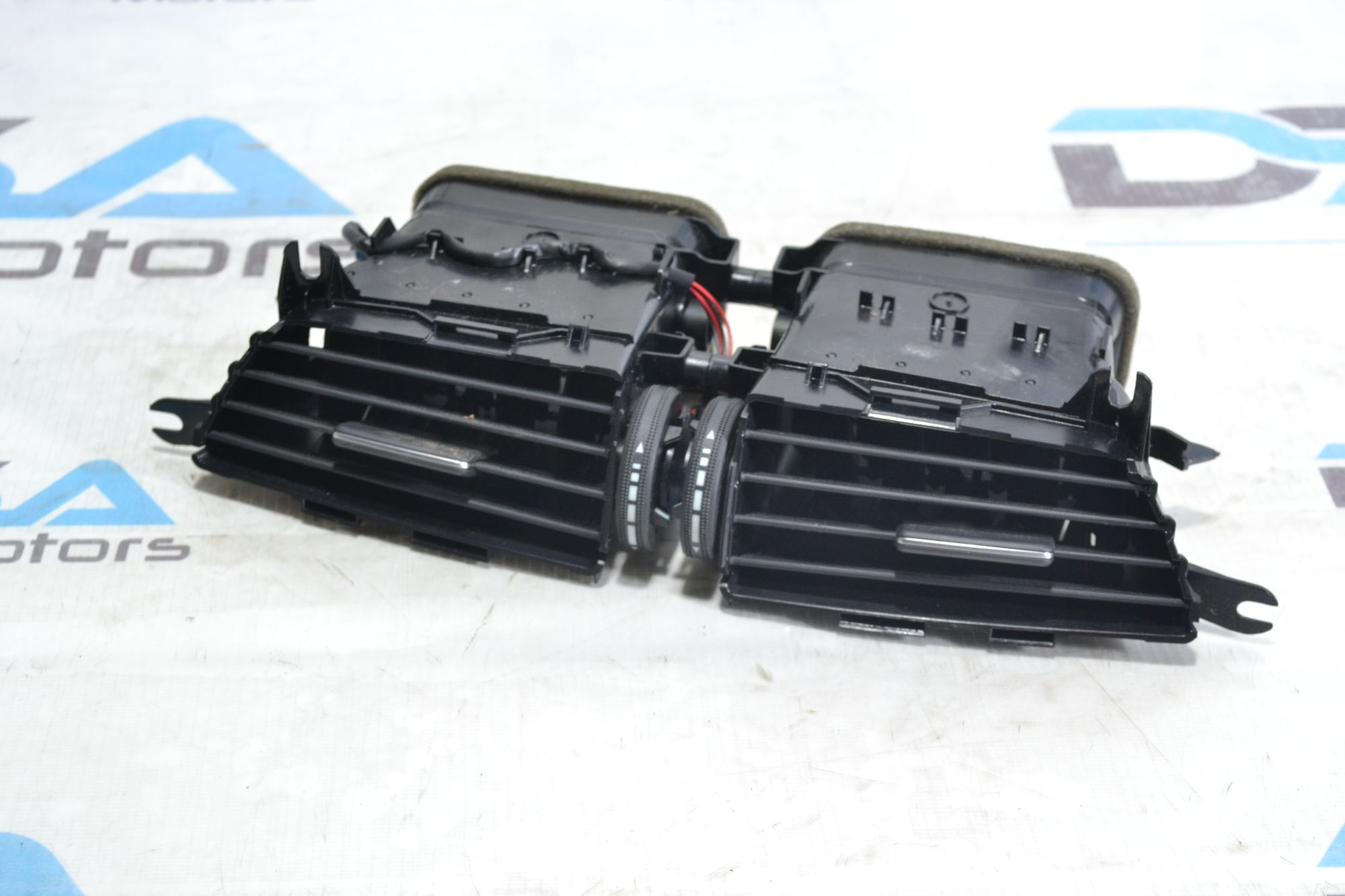 https://ycs.partsauto.market/partsauto-images/thmbs/userImages/b7628e092085f1f91467af1afb6e7630/part/d9977466-1bc5-4b27-a598-822726947f32_1780477504993.jpg