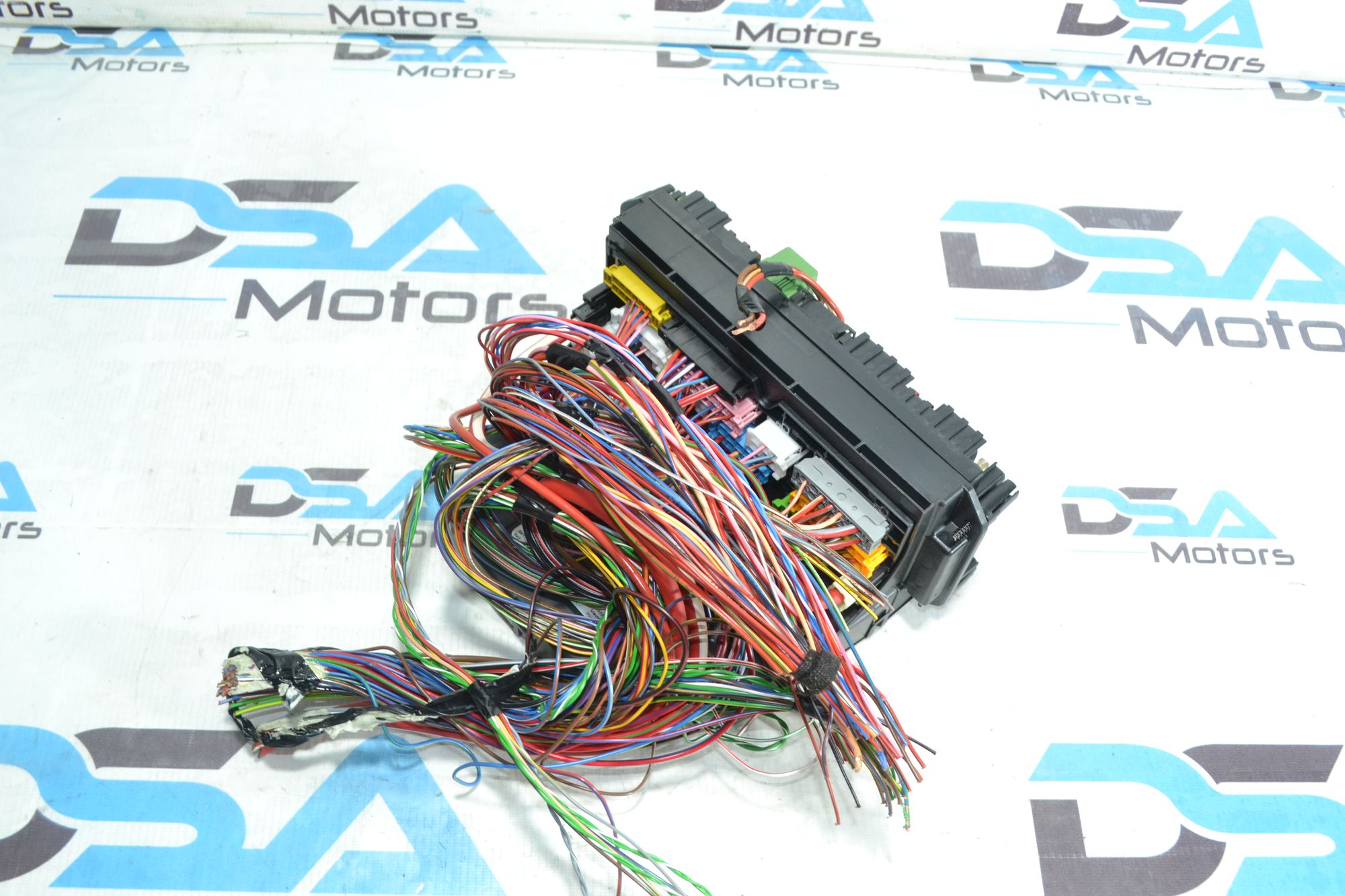 https://ycs.partsauto.market/partsauto-images/thmbs/userImages/b7628e092085f1f91467af1afb6e7630/part/d9eeb055-eaef-47b3-9553-b2e60a6777b3_1781173887861.jpg