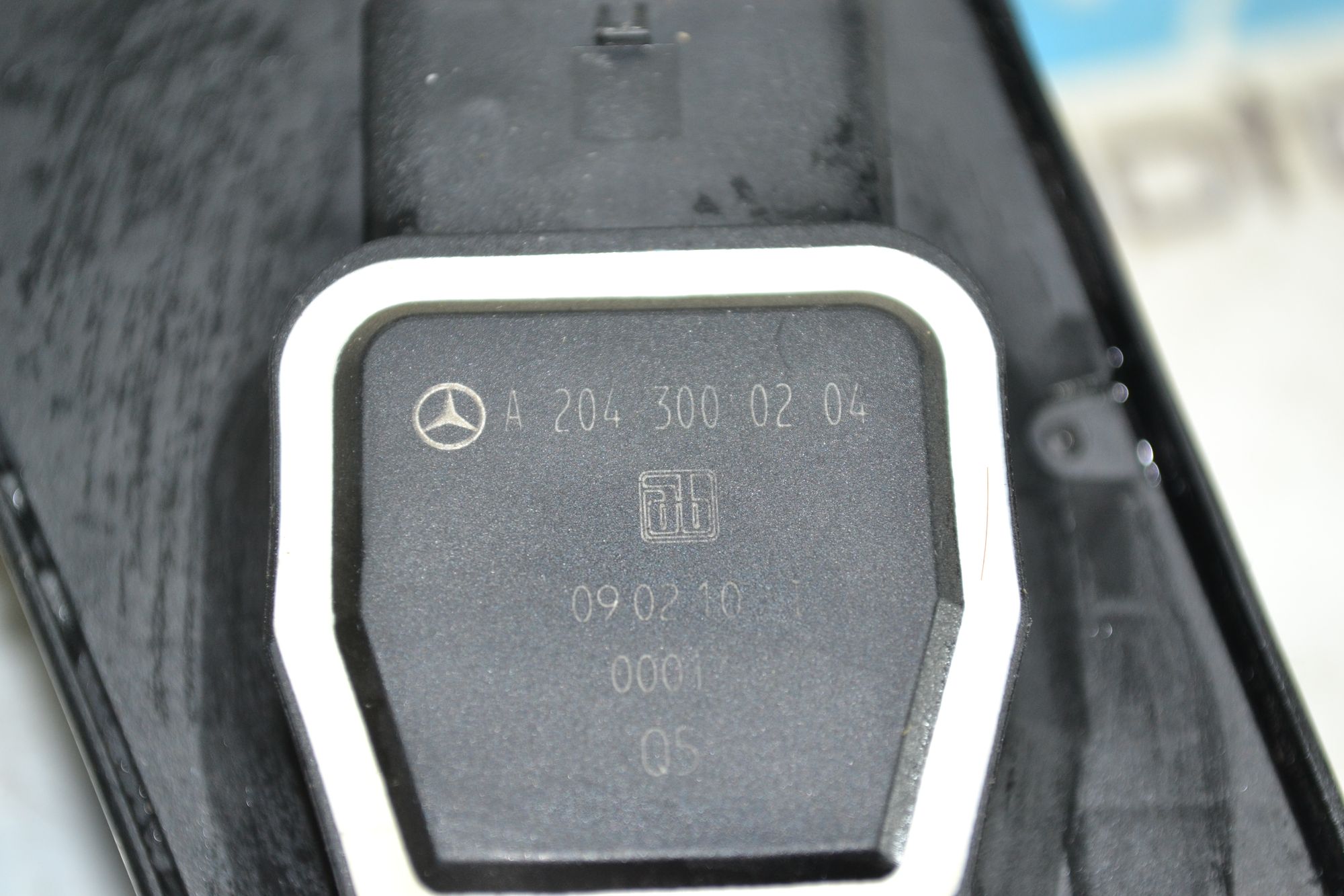 https://ycs.partsauto.market/partsauto-images/thmbs/userImages/b7628e092085f1f91467af1afb6e7630/part/da7e3179-fce4-4e44-b3e5-f784f136dd68_1785309864350.jpg